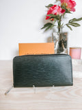 Pre-Owned Louis Vuitton Epi Leather Zippy Wallet *Final Sale*