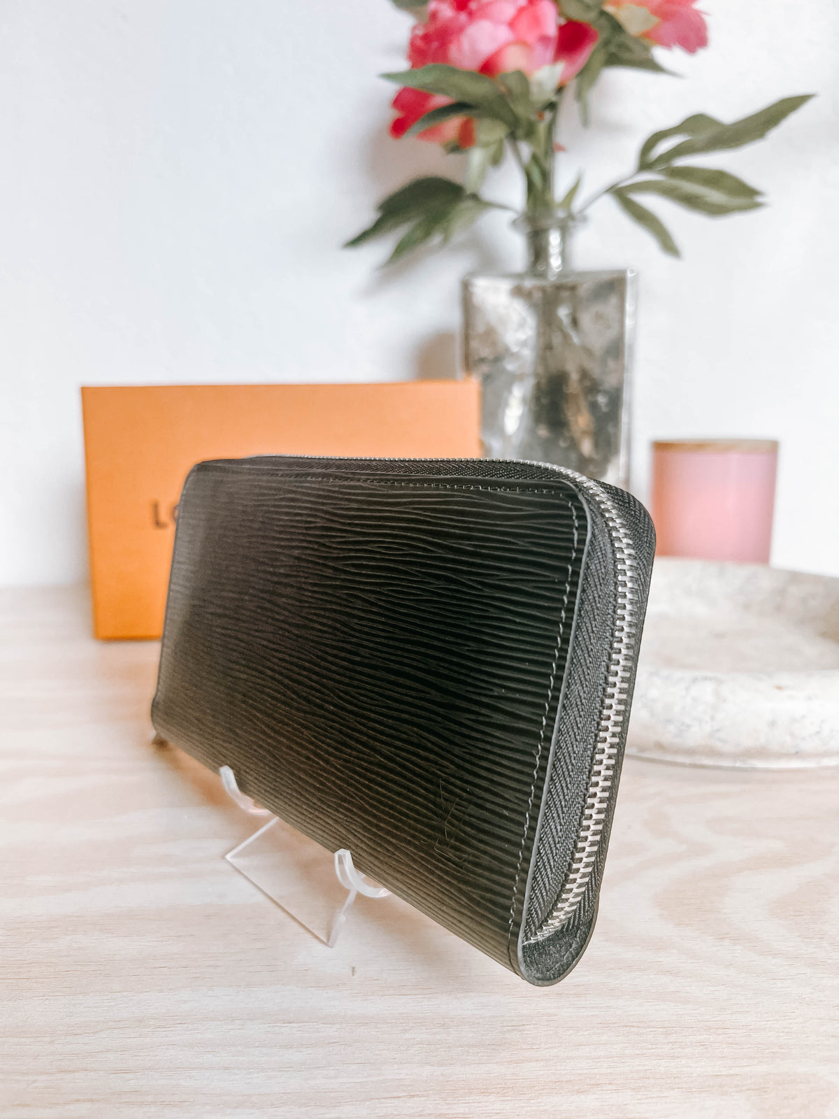 Pre-Owned Louis Vuitton Epi Leather Zippy Wallet *Final Sale*