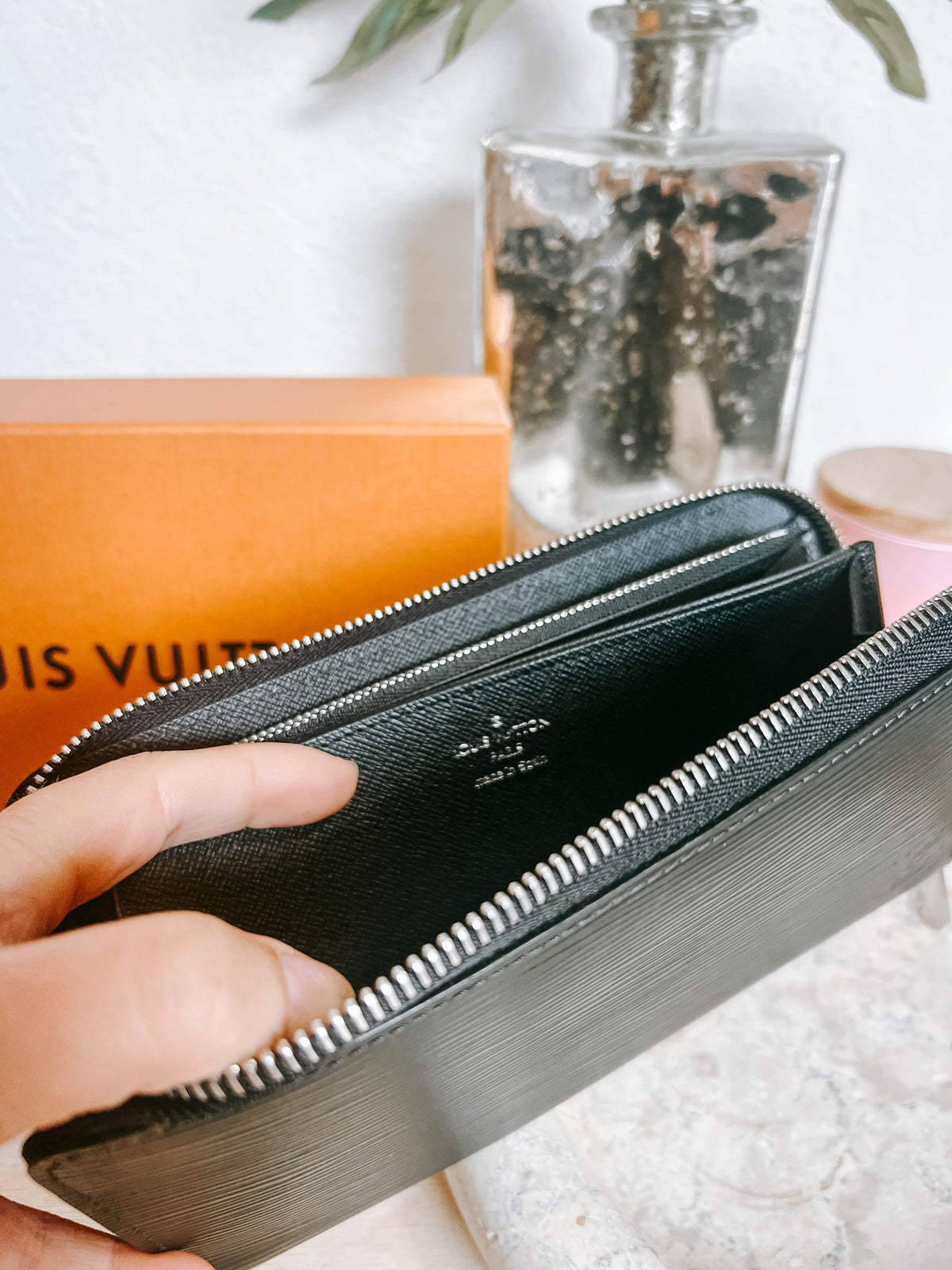 Pre-Owned Louis Vuitton Epi Leather Zippy Wallet *Final Sale*