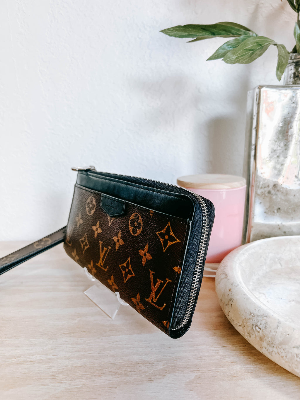 Louis Vuitton Monogram Macassar Zippy Dragonne Wallet