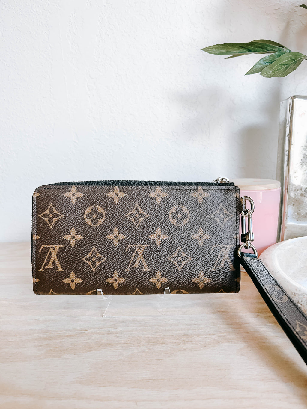 Louis Vuitton Monogram Macassar Zippy Dragonne Wallet