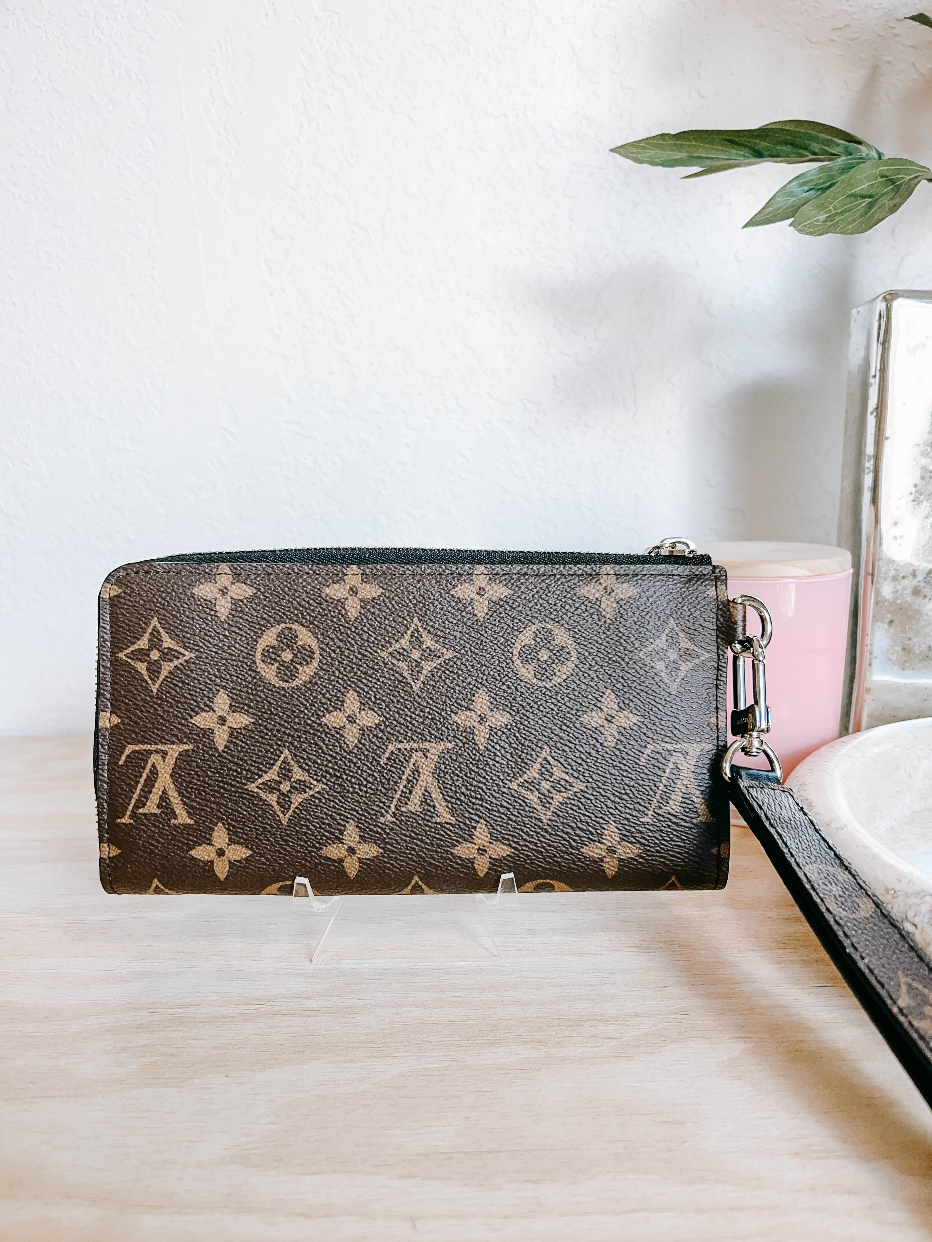 Louis Vuitton Monogram Macassar Zippy Dragonne Wallet