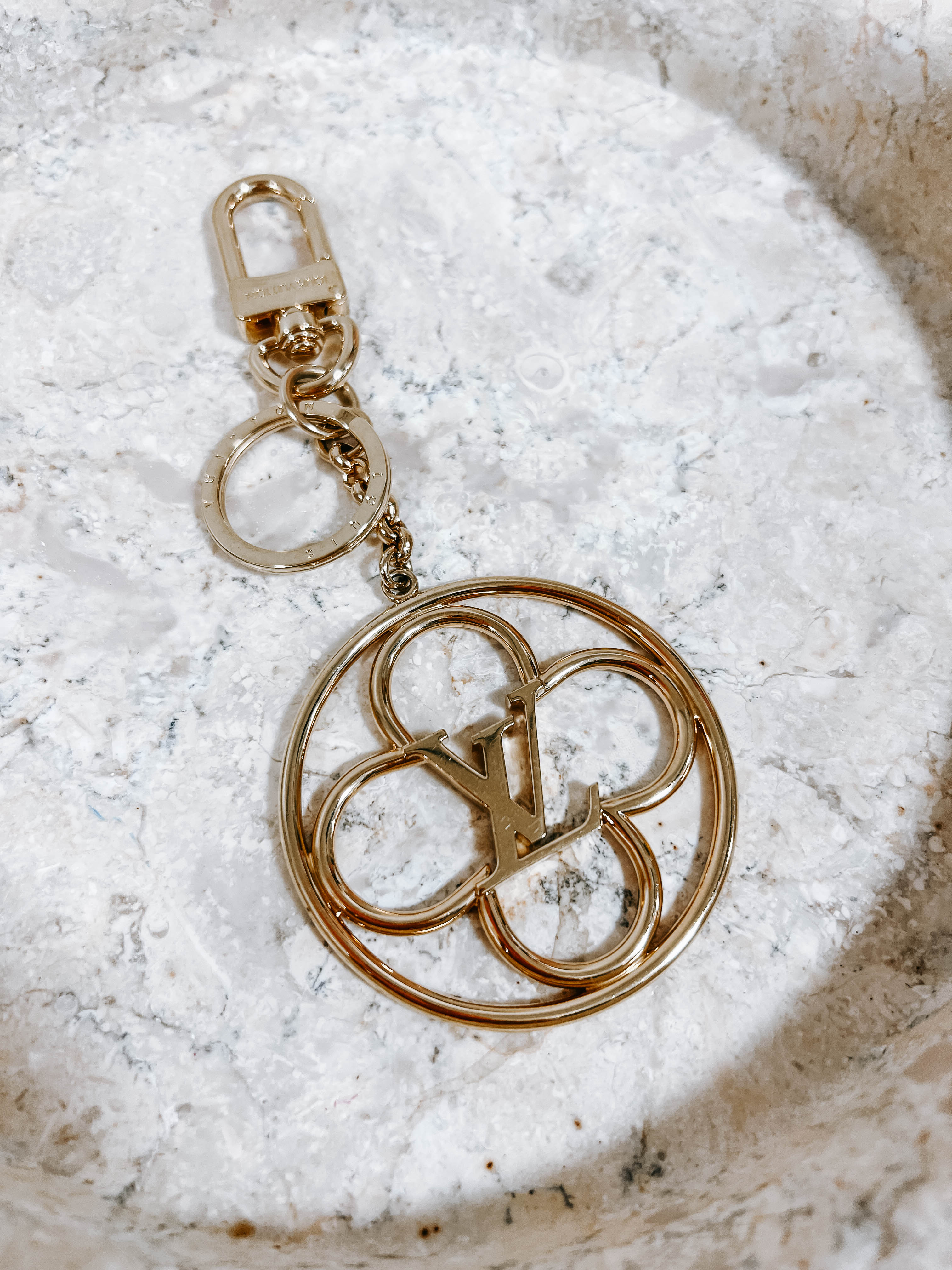 Pre-Owned LV Brass Keychain Porte Cle Flower Bag Charm