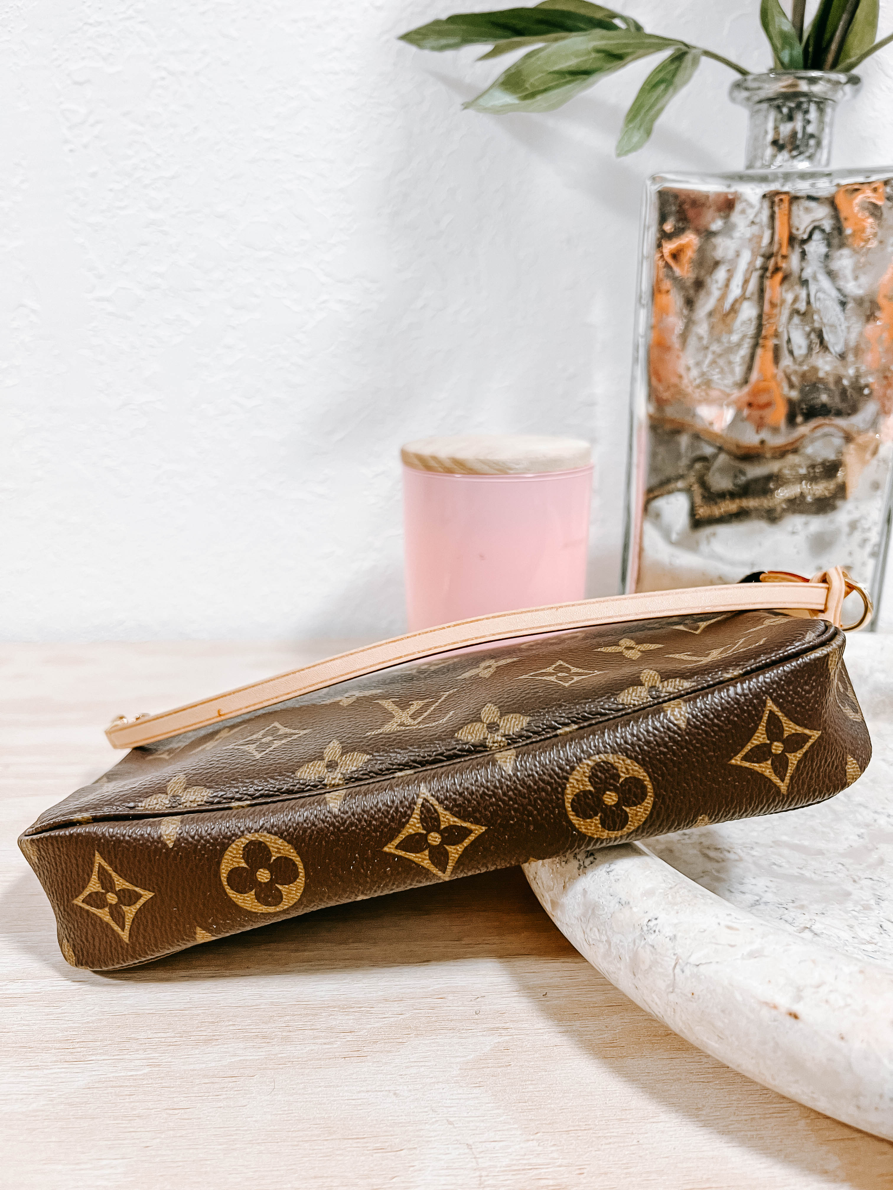 Louis Vuitton Monogram Pochette Accessories