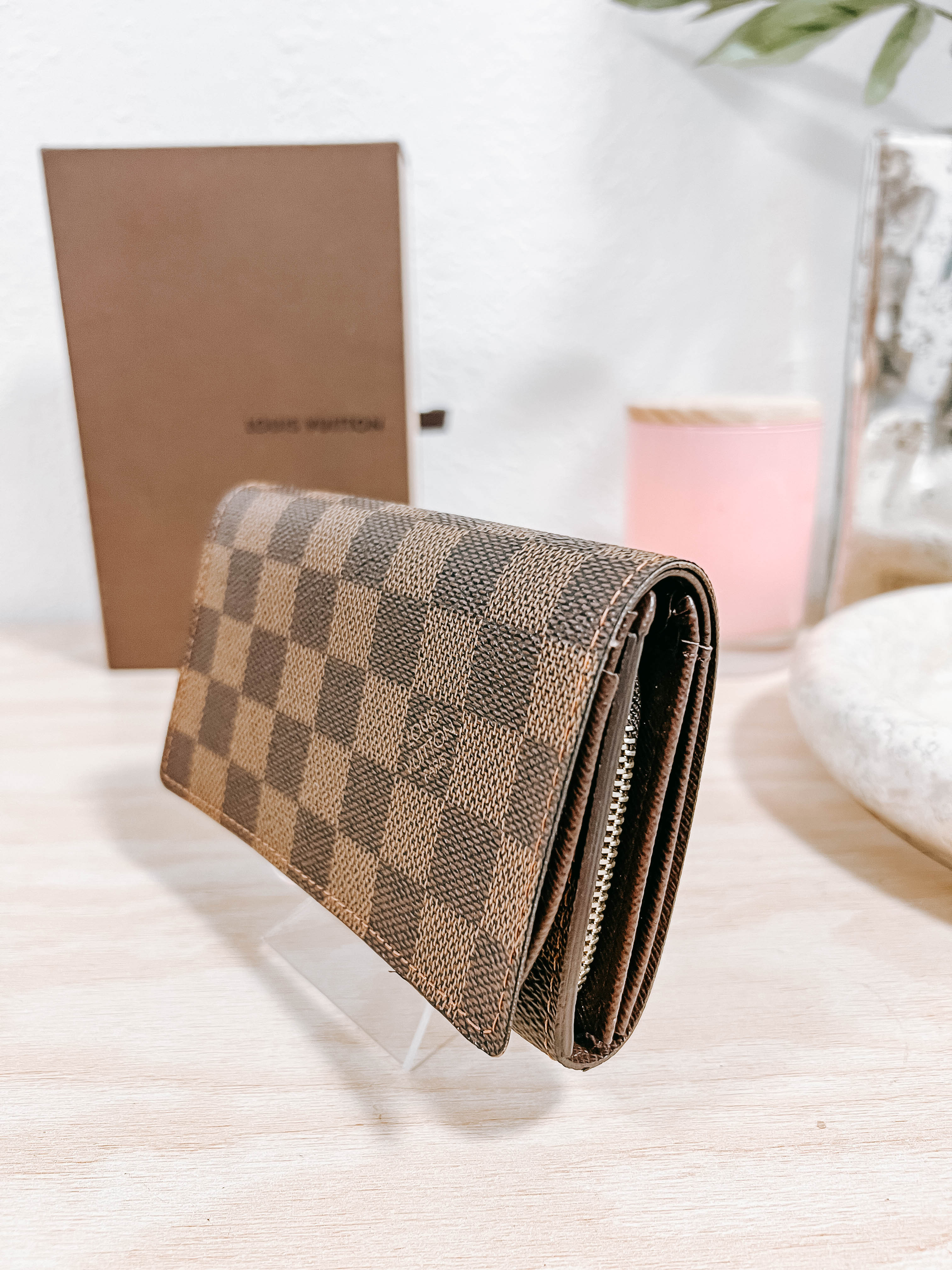 Pre-Owned LV Damier Ebene Porte Monnaie Tresor Wallet