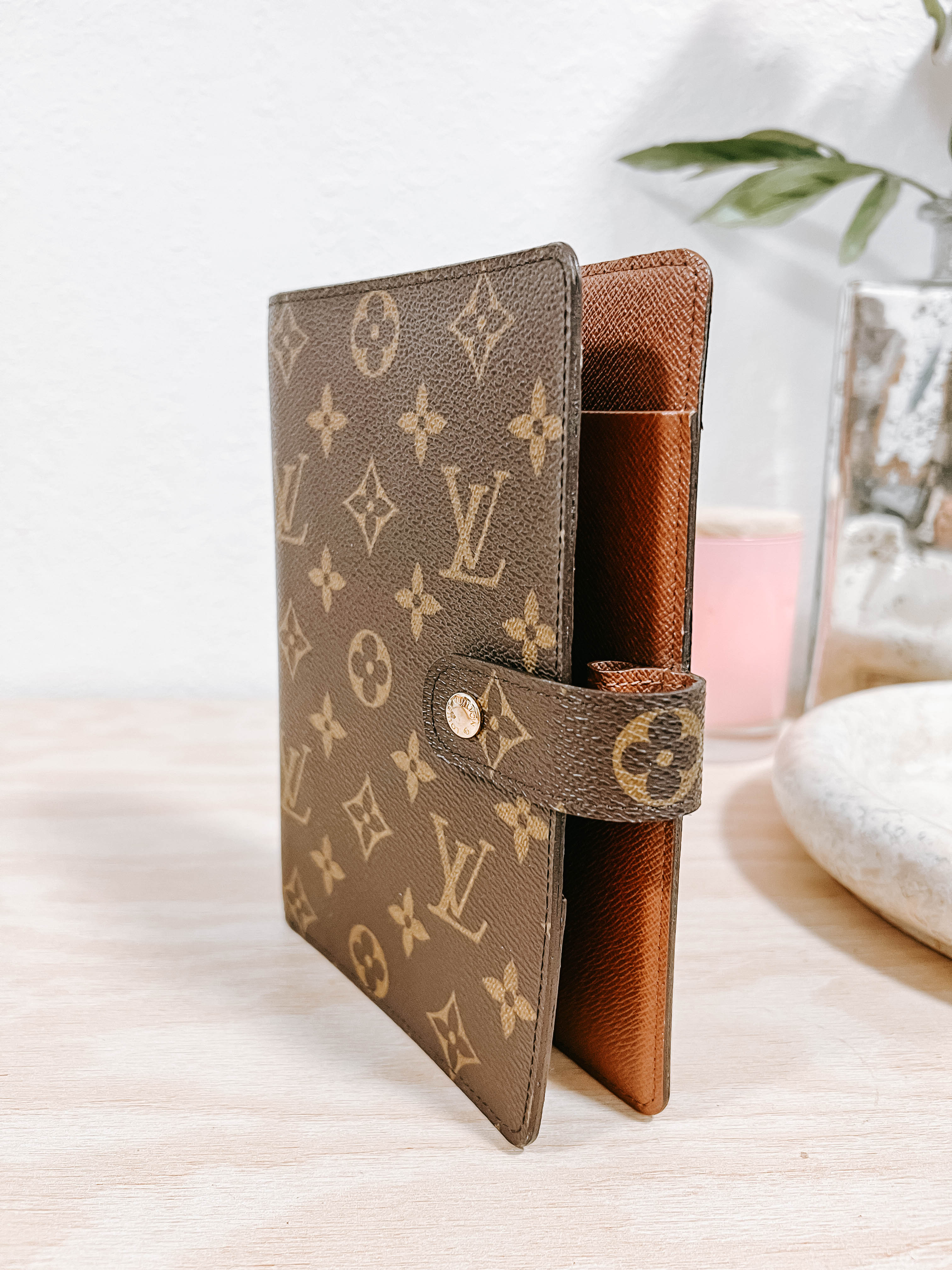 Pre-Owned LV Monogram Agenda MM