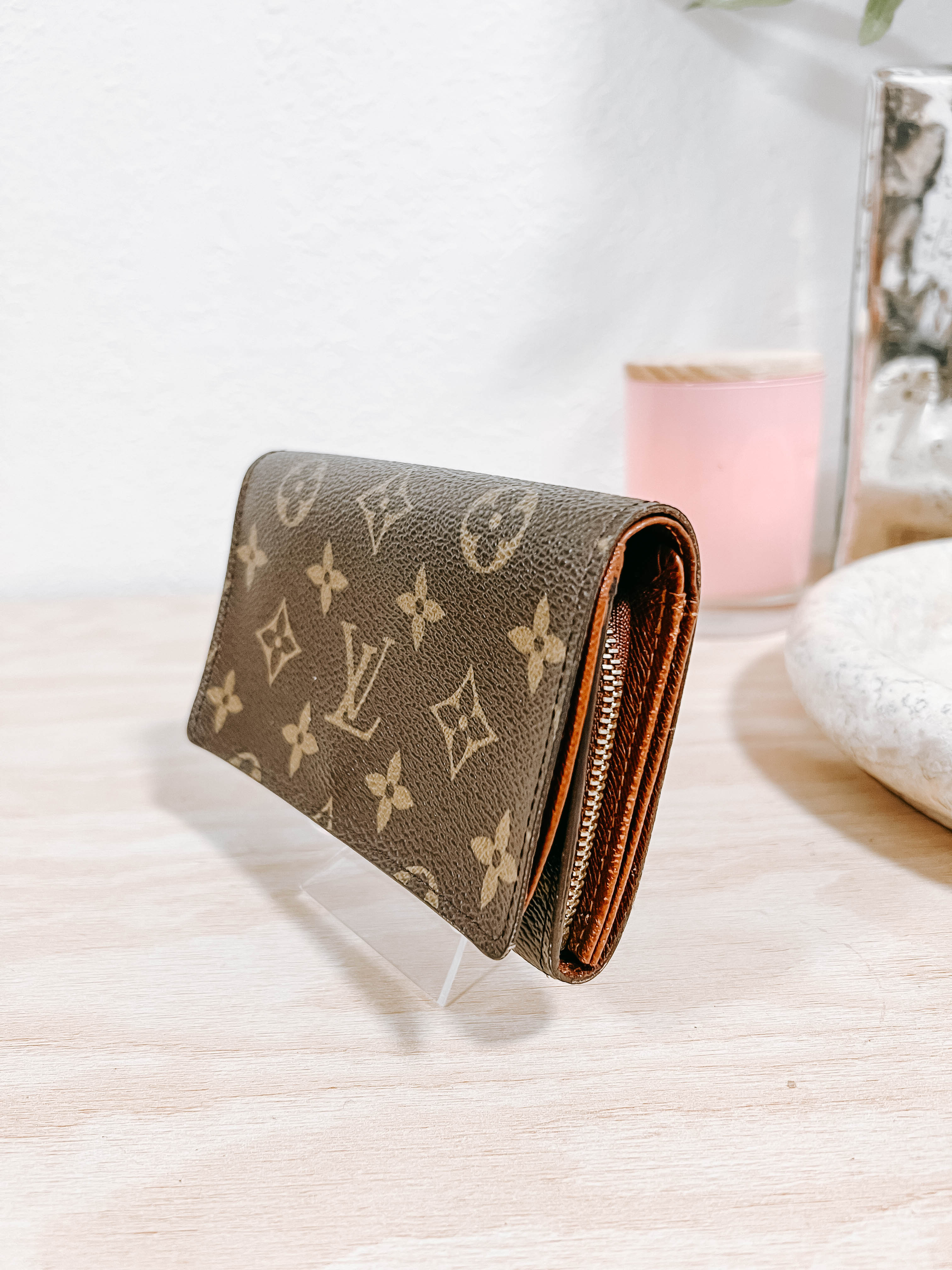 Pre-Owned LV Monogram Porte Monnaie Tresor Wallet