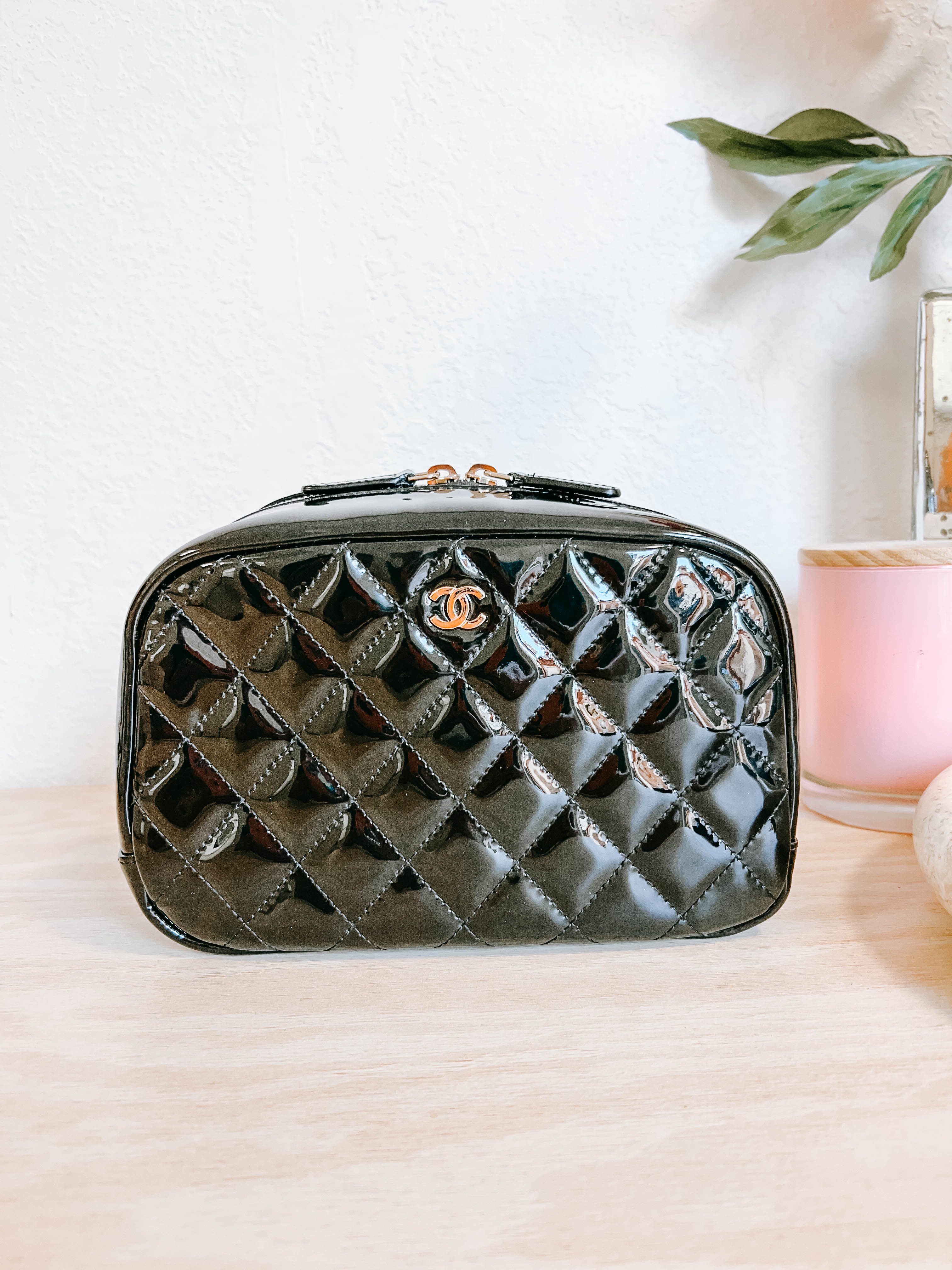 Pre-Owned Chanel Patent Leather Quilted Cosmetics Case