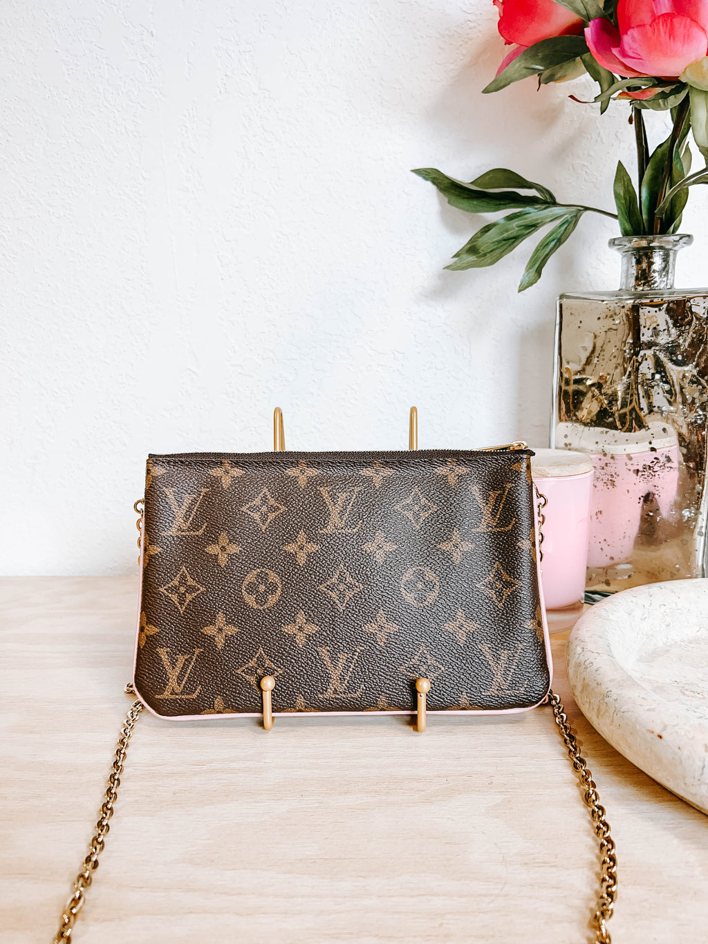 Pre-Owned LV Monogram Blooming Flowers Double Zip Pochette