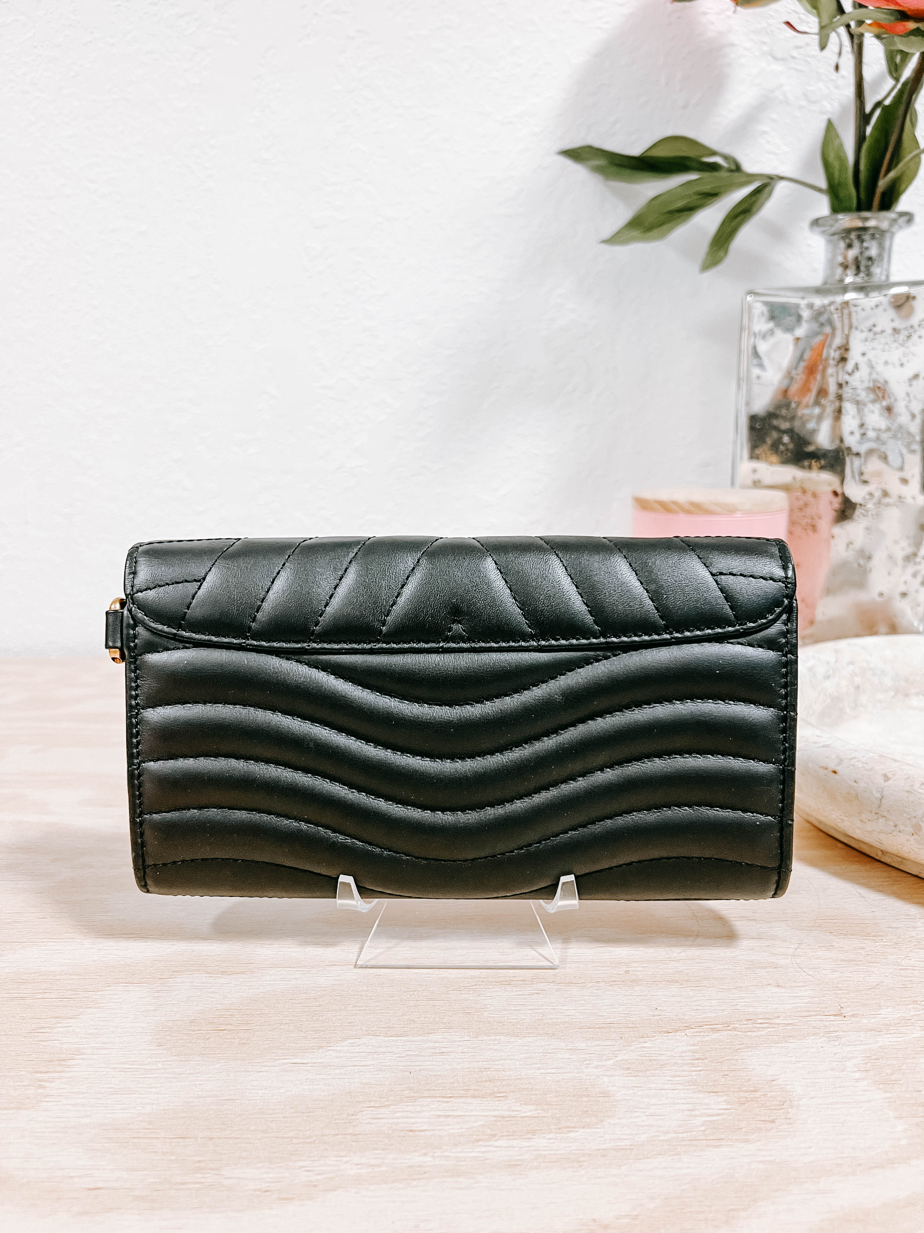 Pre-Owned LV New Wave Long Wallet