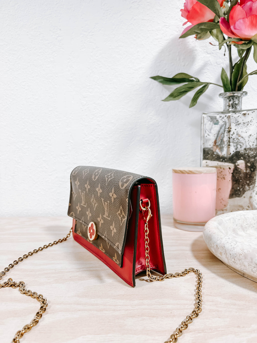 Pre-Owned LV Monogram Flore Wallet On Chain