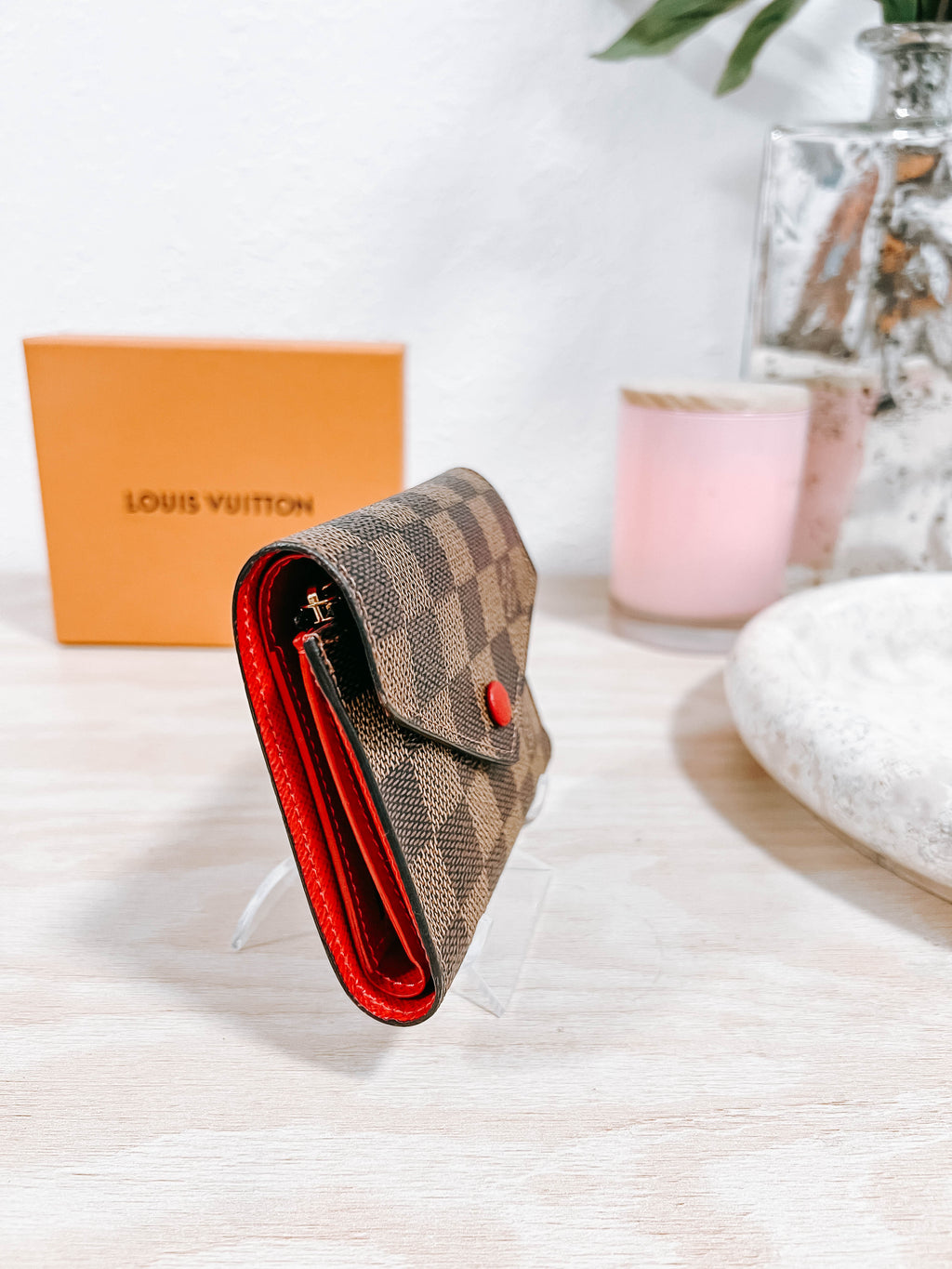 Pre-Owned Louis Vuitton Damier Ebene Victorine Wallet