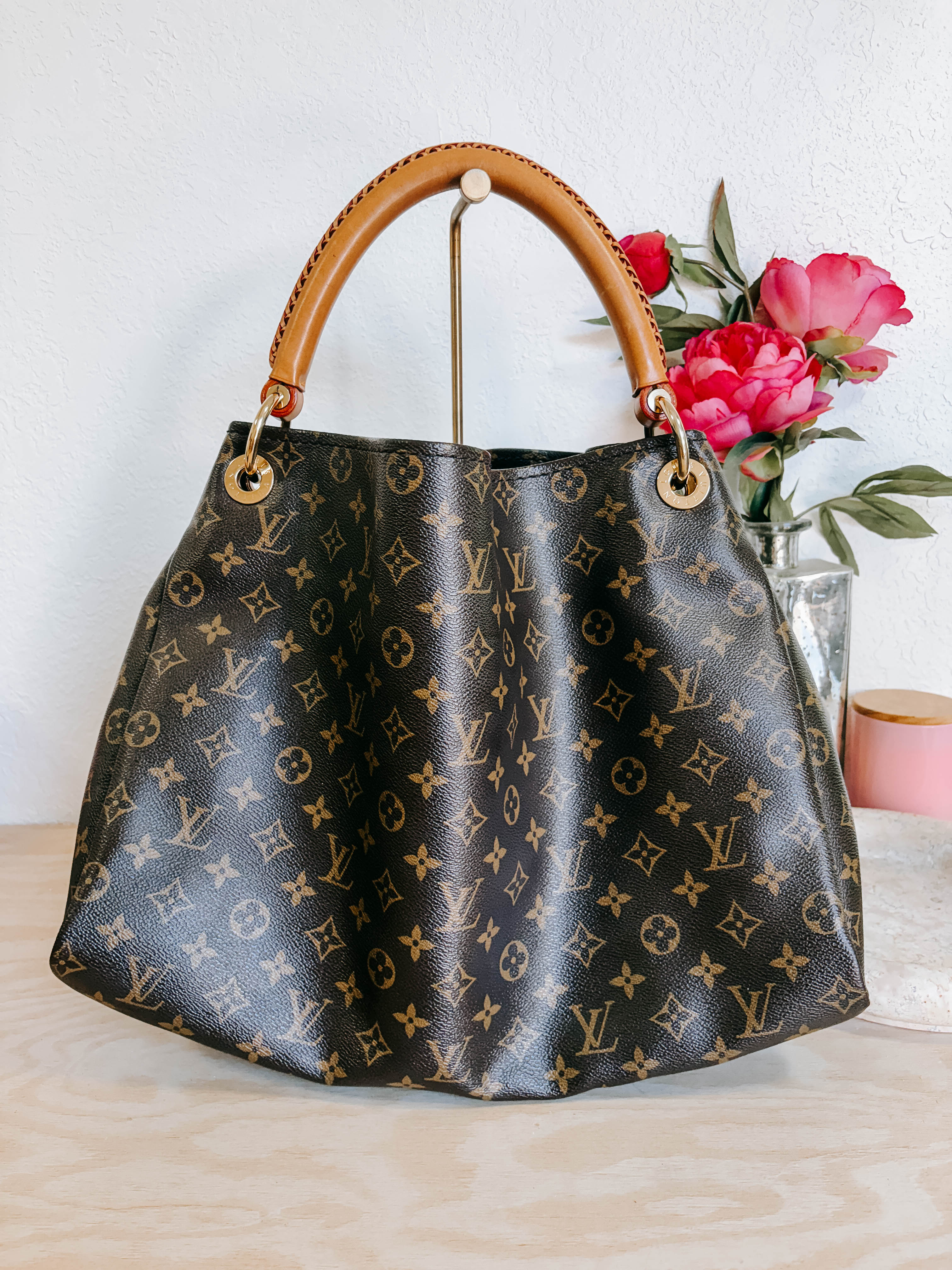 Pre-Owned Louis Vuitton Monogram Artsy Bag *Final Sale*