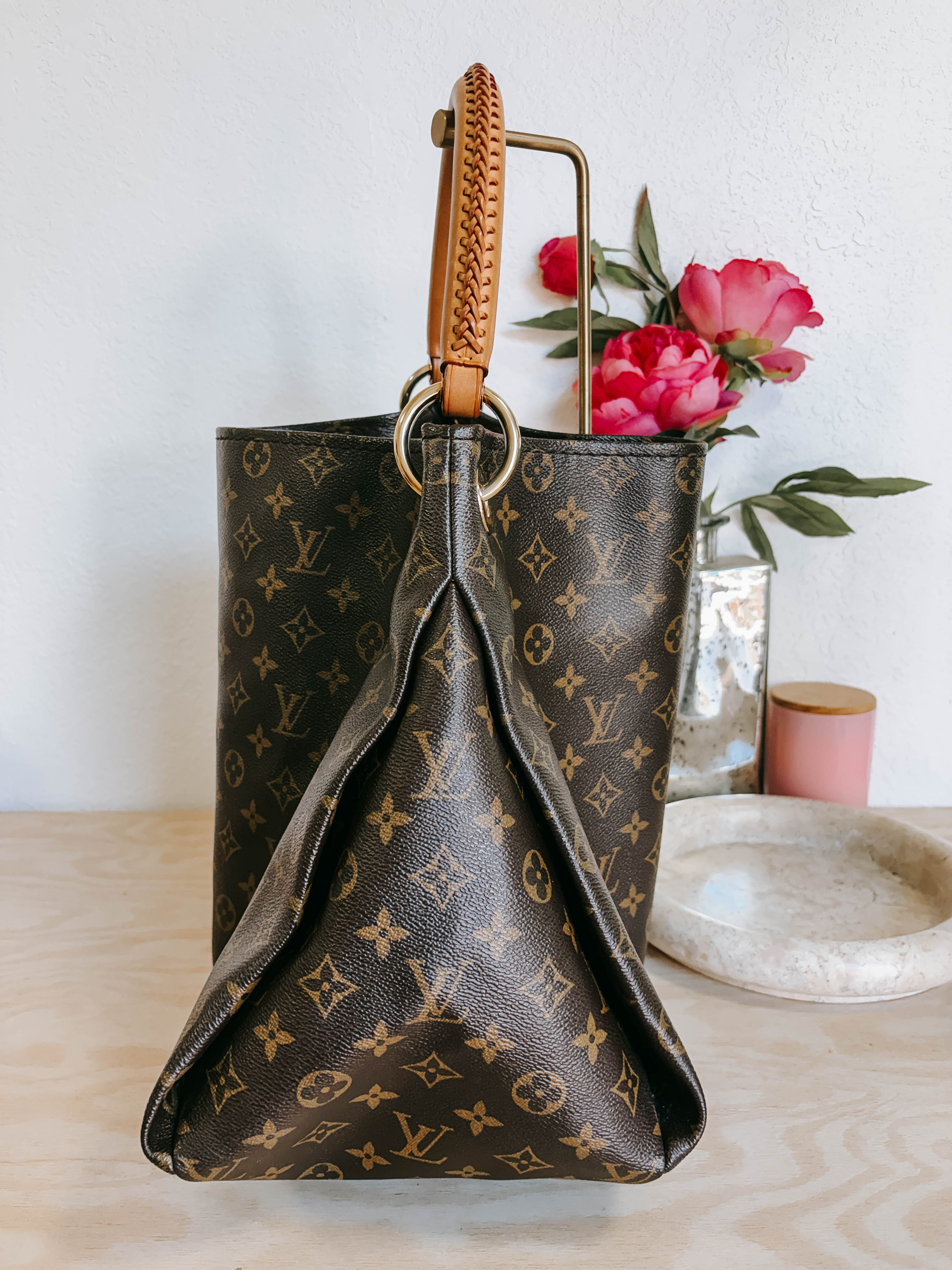 Pre-Owned Louis Vuitton Monogram Artsy Bag *Final Sale*