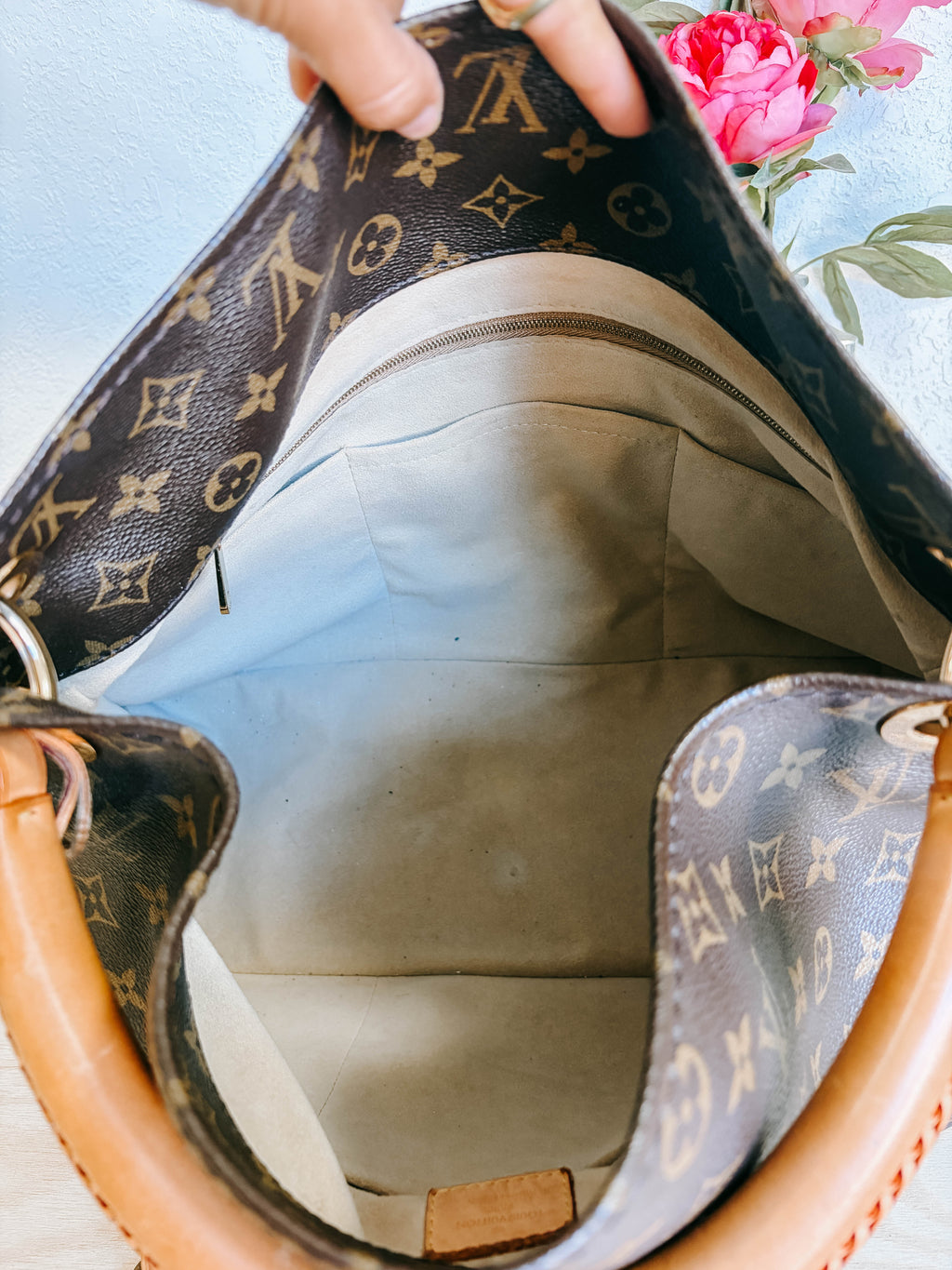 Pre-Owned Louis Vuitton Monogram Artsy Bag *Final Sale*