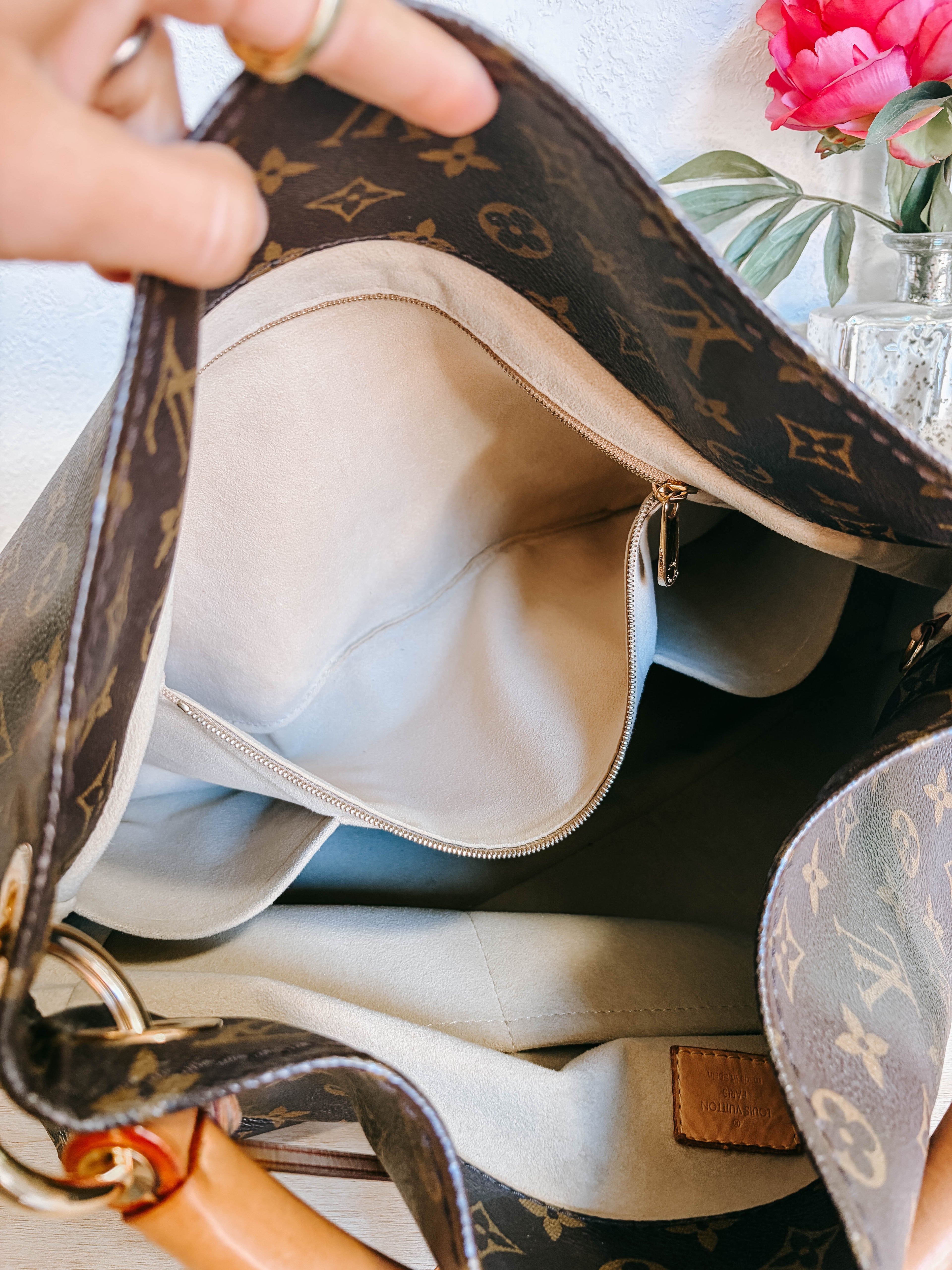 Pre-Owned Louis Vuitton Monogram Artsy Bag *Final Sale*