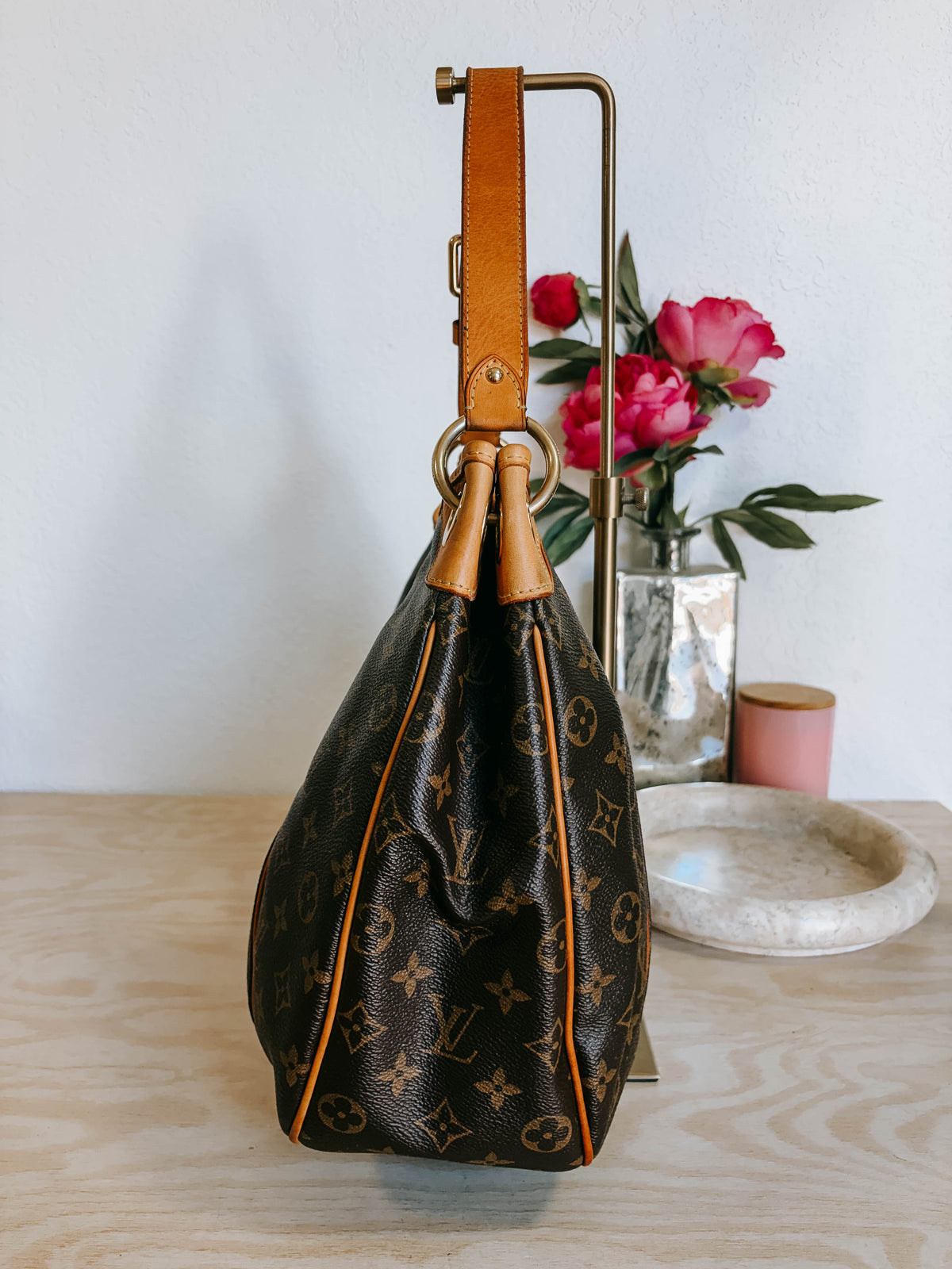 Pre-Owned Louis Vuitton Monogram Galliera MM Bag *Final Sale*