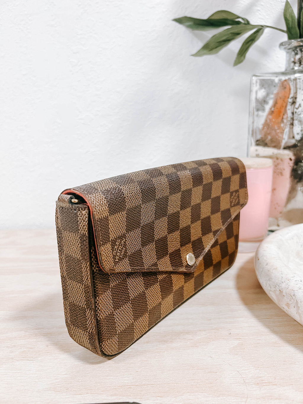 Pre-Owned Louis Vuitton Damier Ebene Felicie Pochette