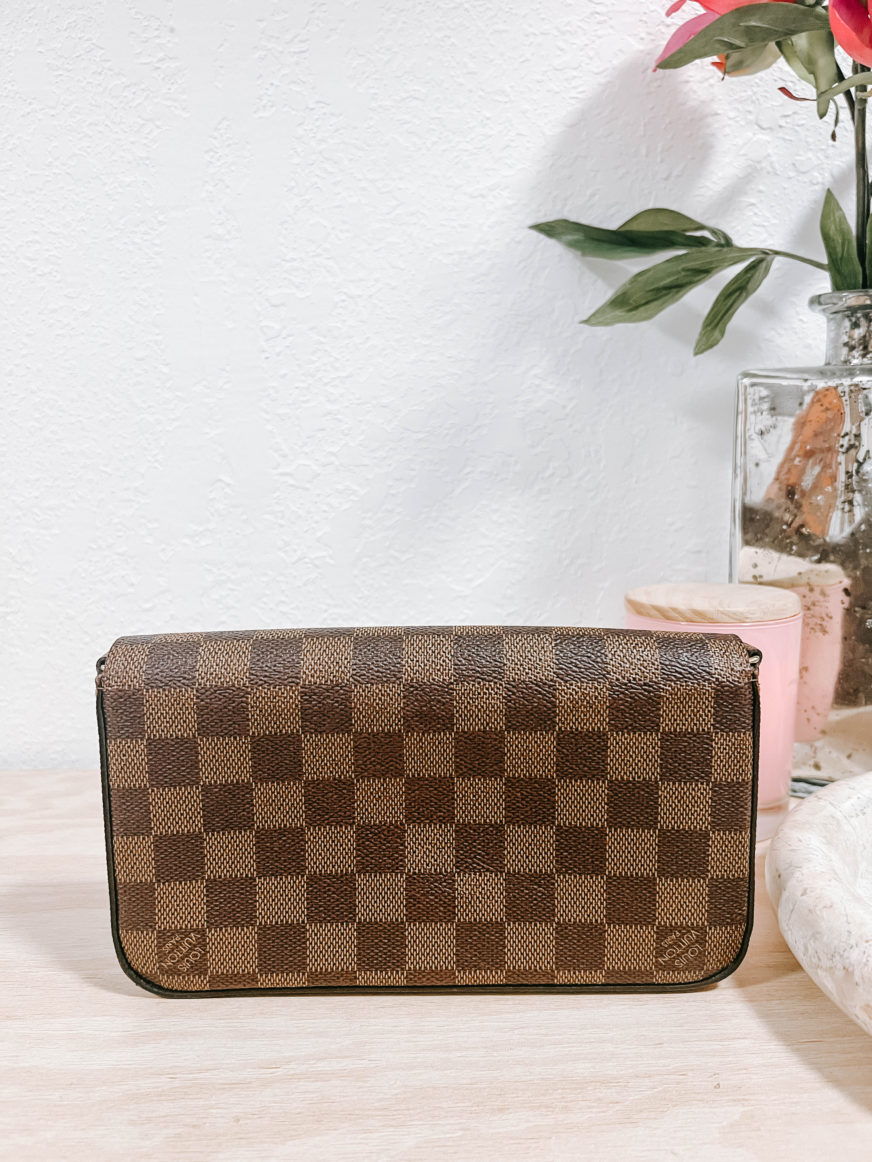 Pre-Owned Louis Vuitton Damier Ebene Felicie Pochette