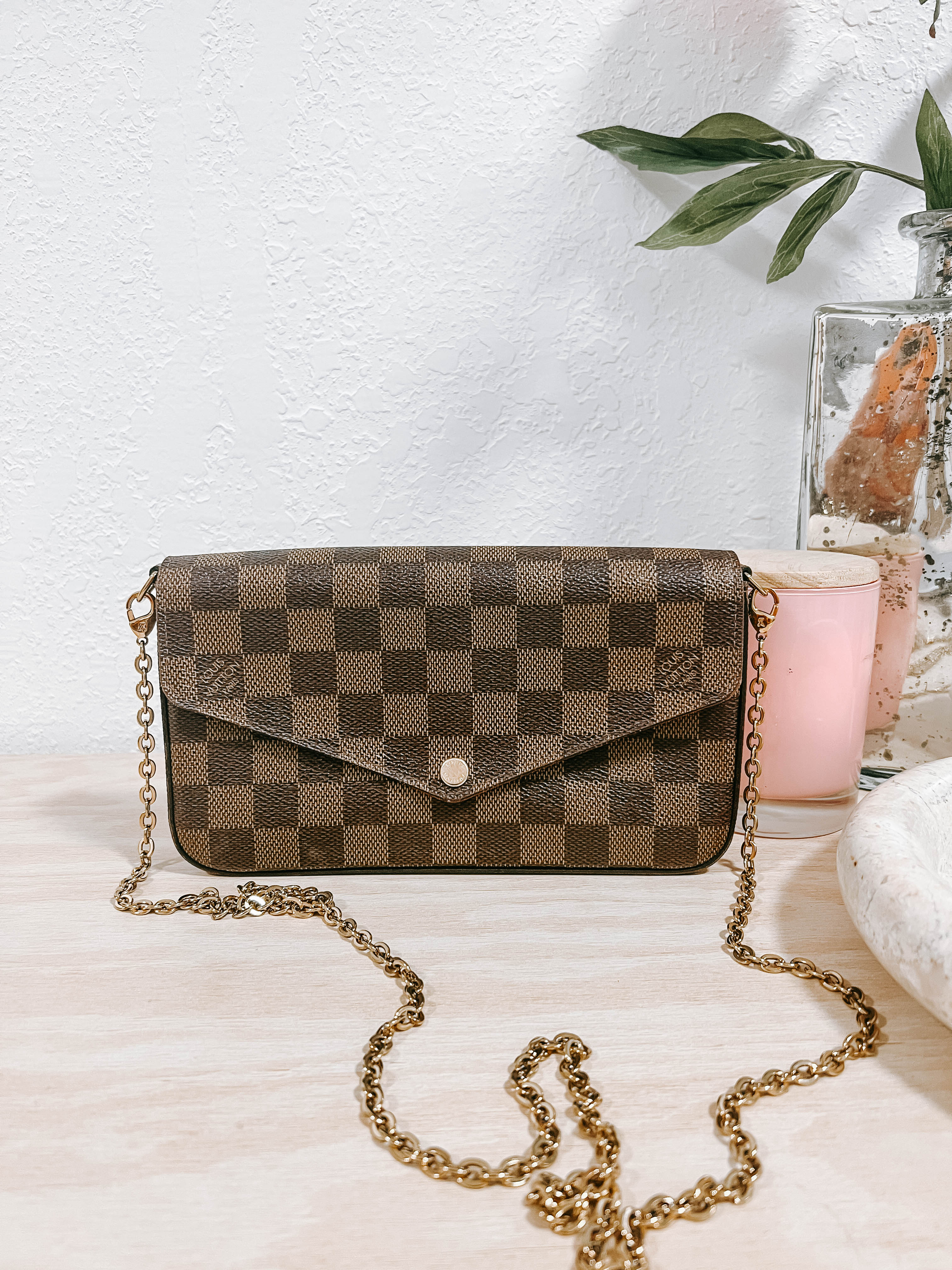 Pre-Owned Louis Vuitton Damier Ebene Felicie Pochette