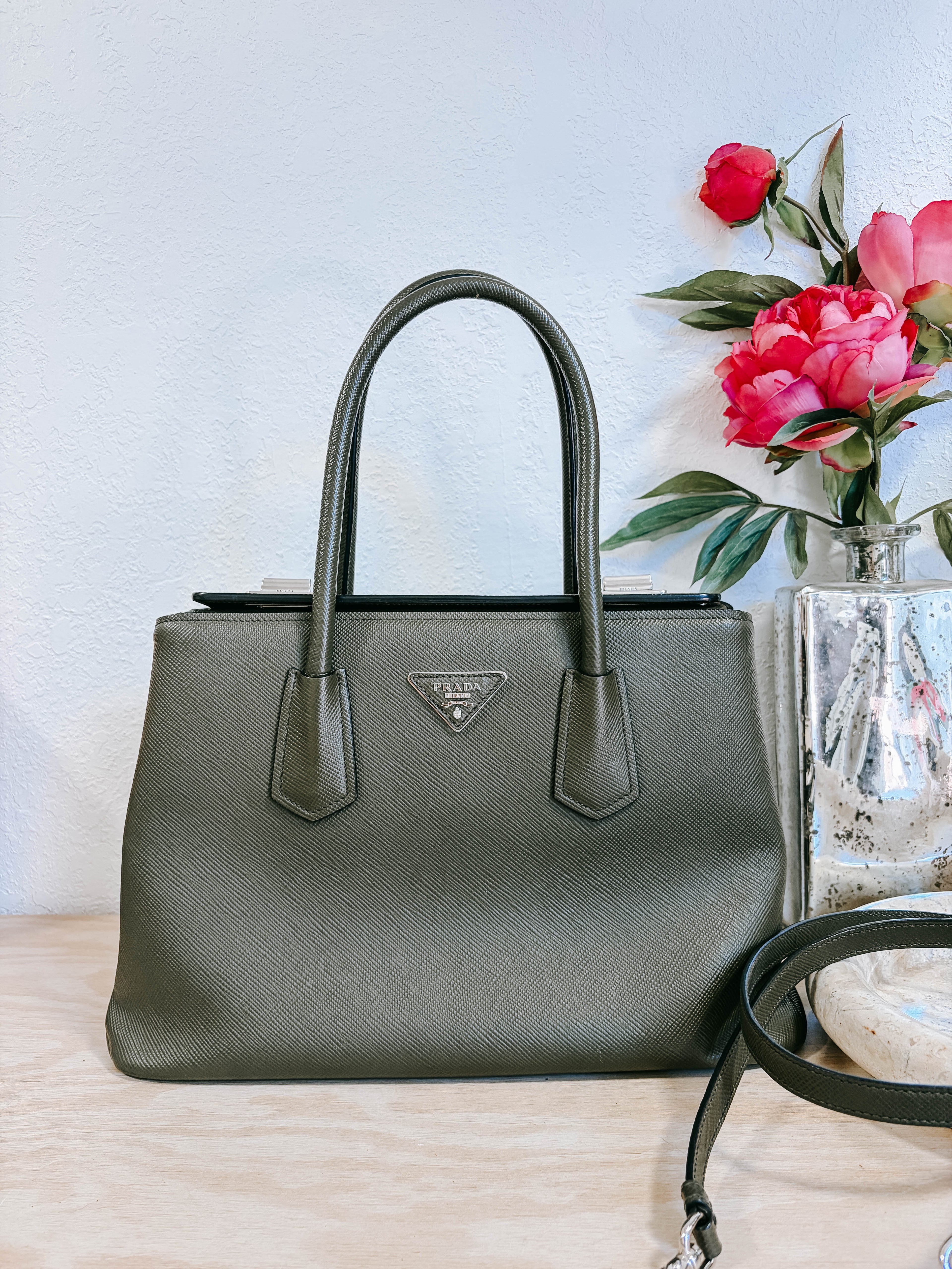Pre-Owned Prada Saffiano Cuir Twin Lock Tote Bag *Final Sale*