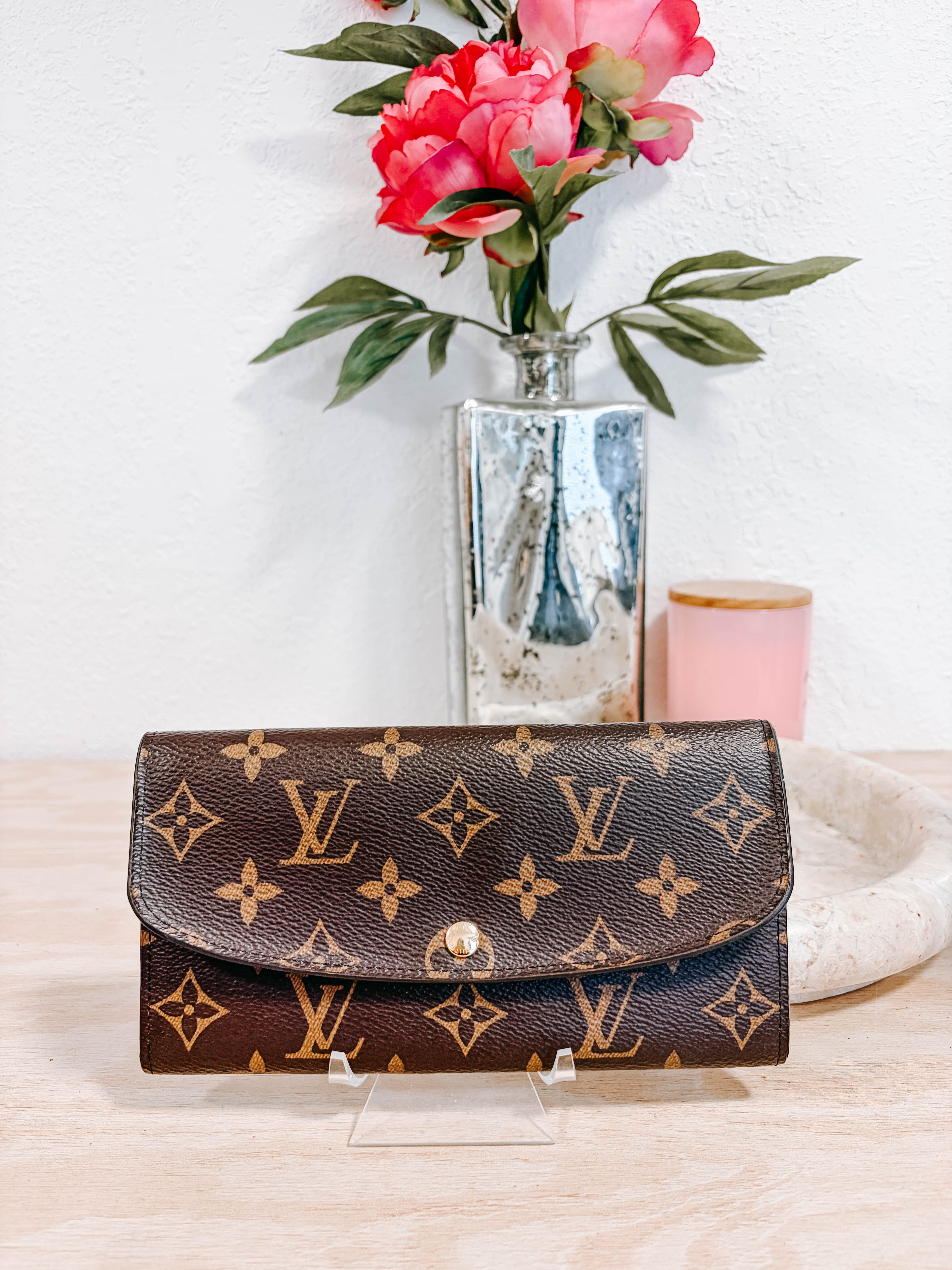Pre-Owned Louis Vuitton Monogram Emilie Wallet *Final Sale*