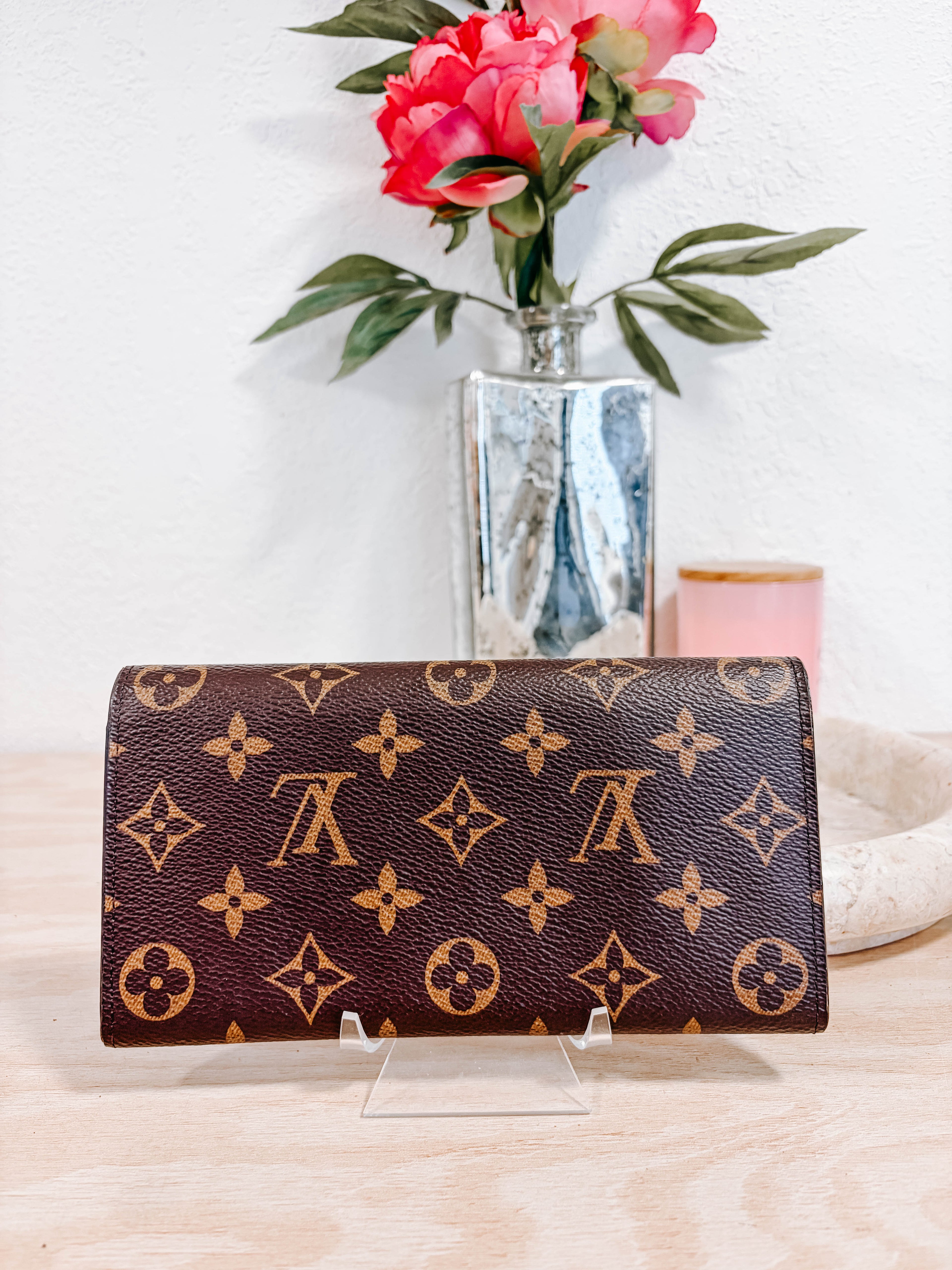 Pre-Owned Louis Vuitton Monogram Emilie Wallet *Final Sale*