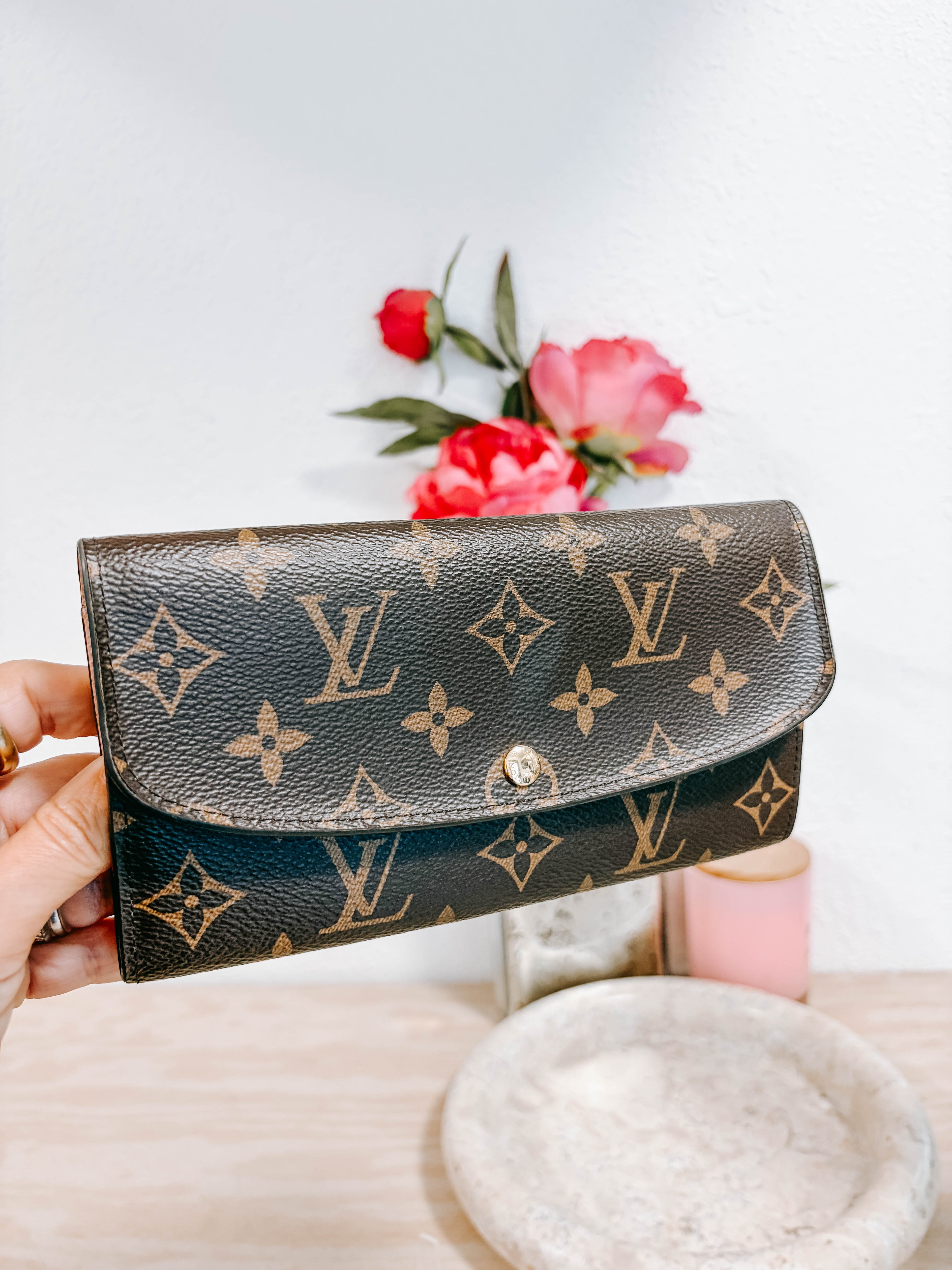 Pre-Owned Louis Vuitton Monogram Emilie Wallet *Final Sale*