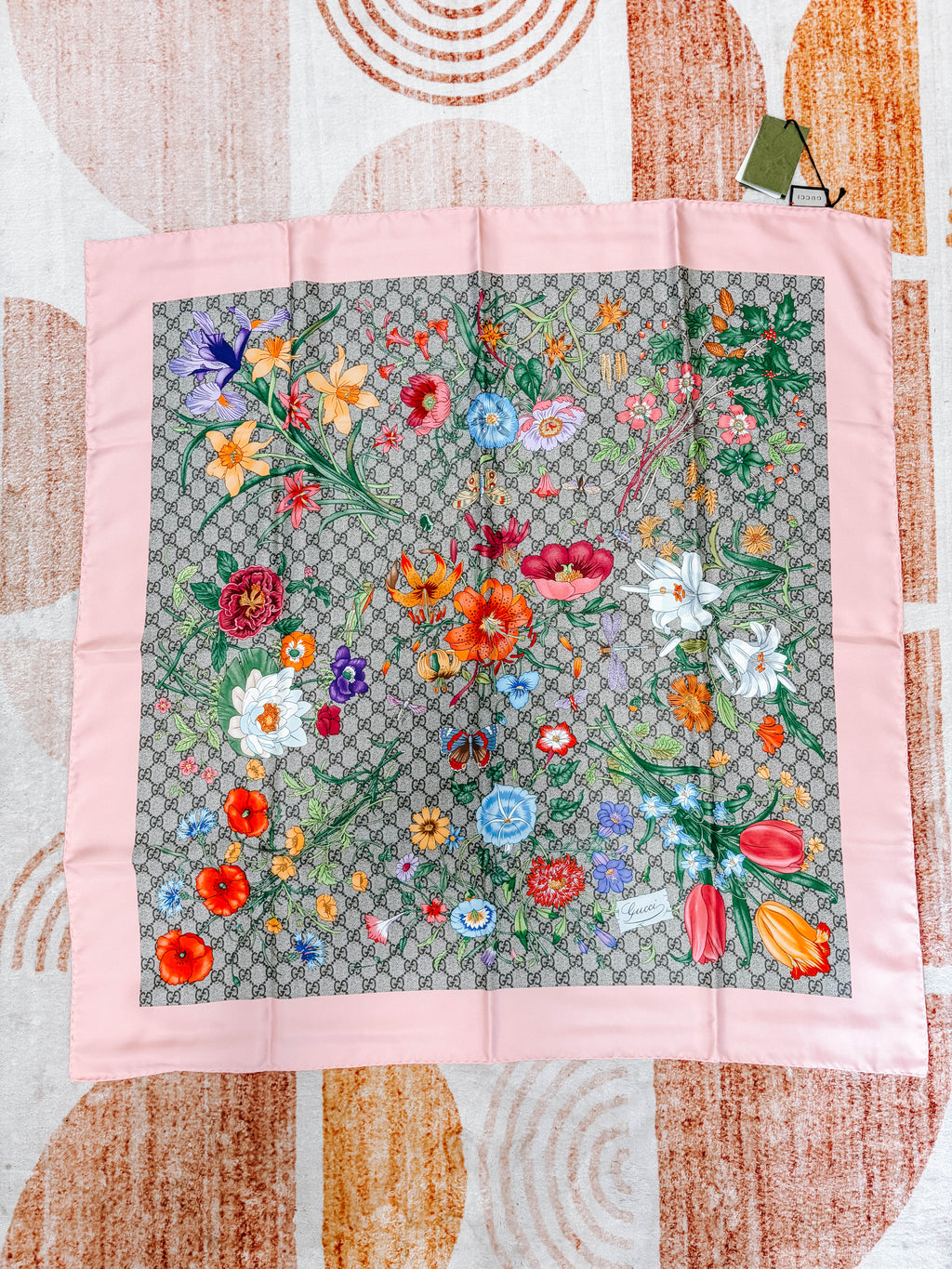 Pre-Owned NWT Gucci Floral Square Scarf *Final Sale*