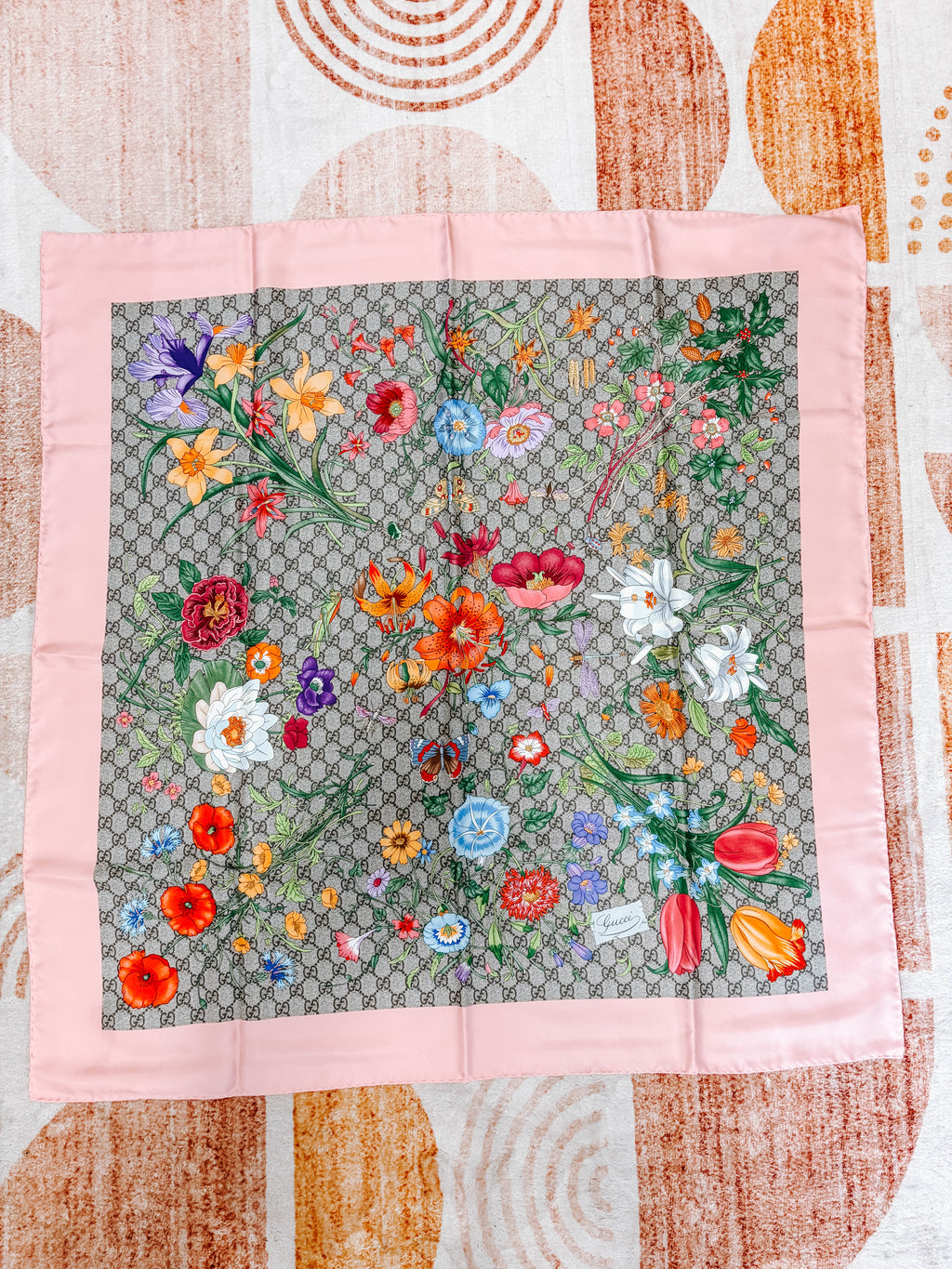 Pre-Owned NWT Gucci Floral Square Scarf *Final Sale*