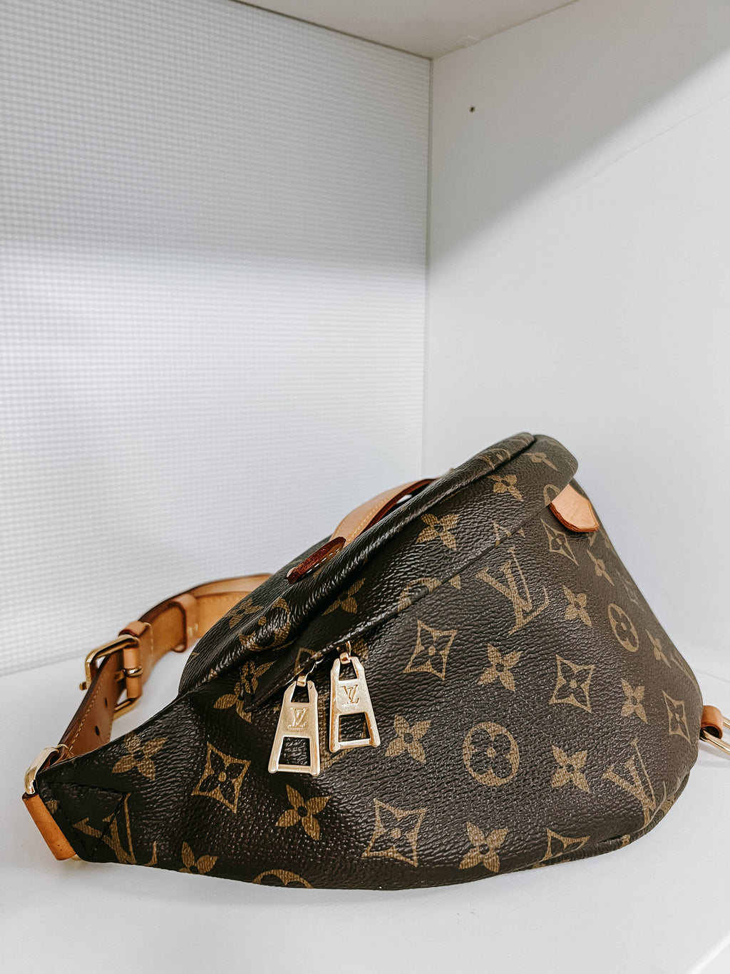 Pre-Owned Louis Vuitton Monogram Bumbag *Final Sale*