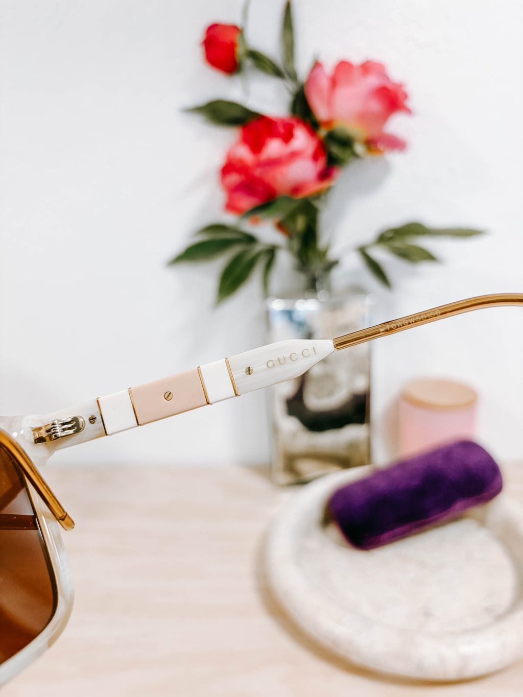 Pre-Owned Gucci White/Cream Square Frame Sunglasses