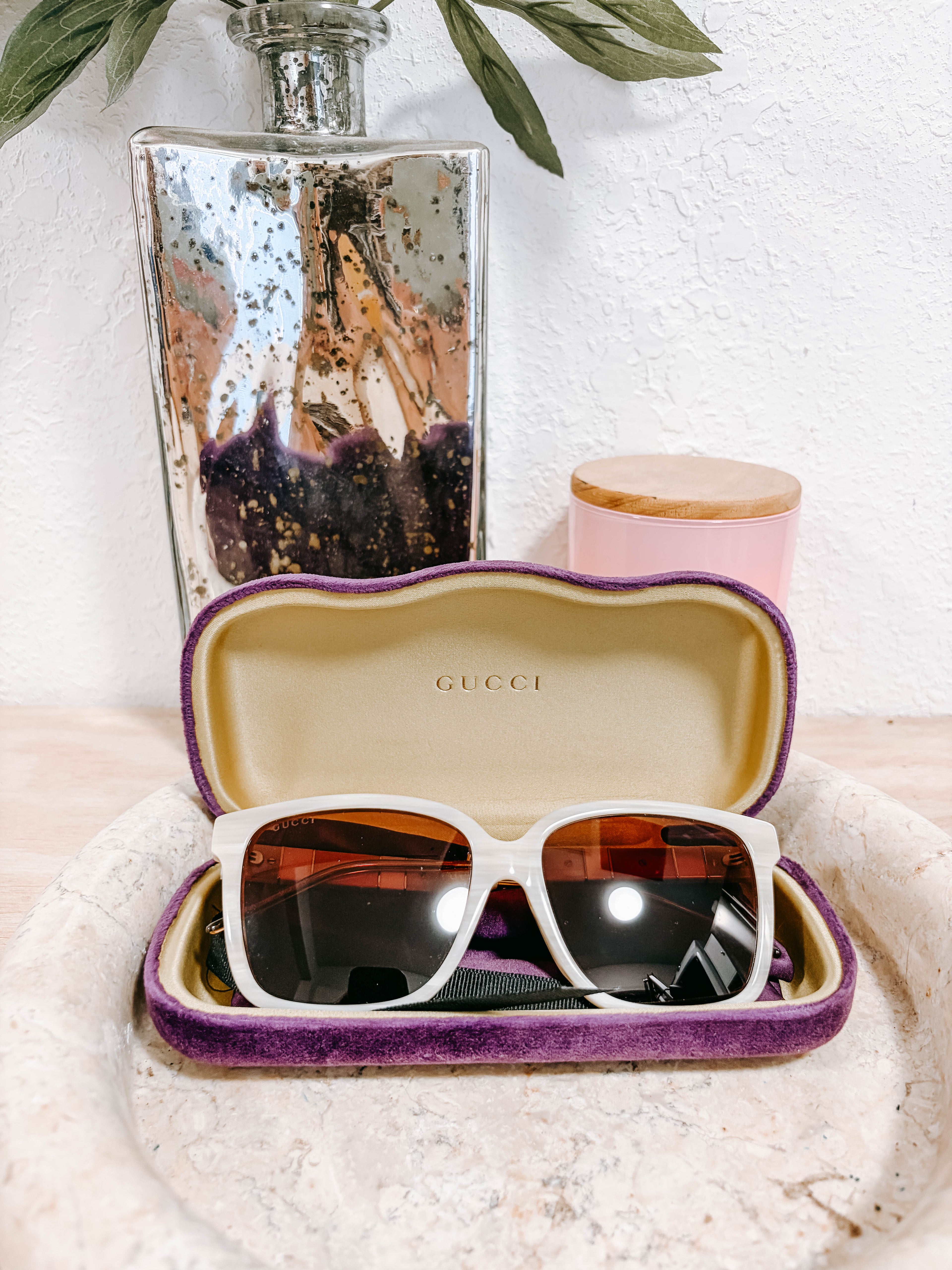 Pre-Owned Gucci White/Cream Square Frame Sunglasses