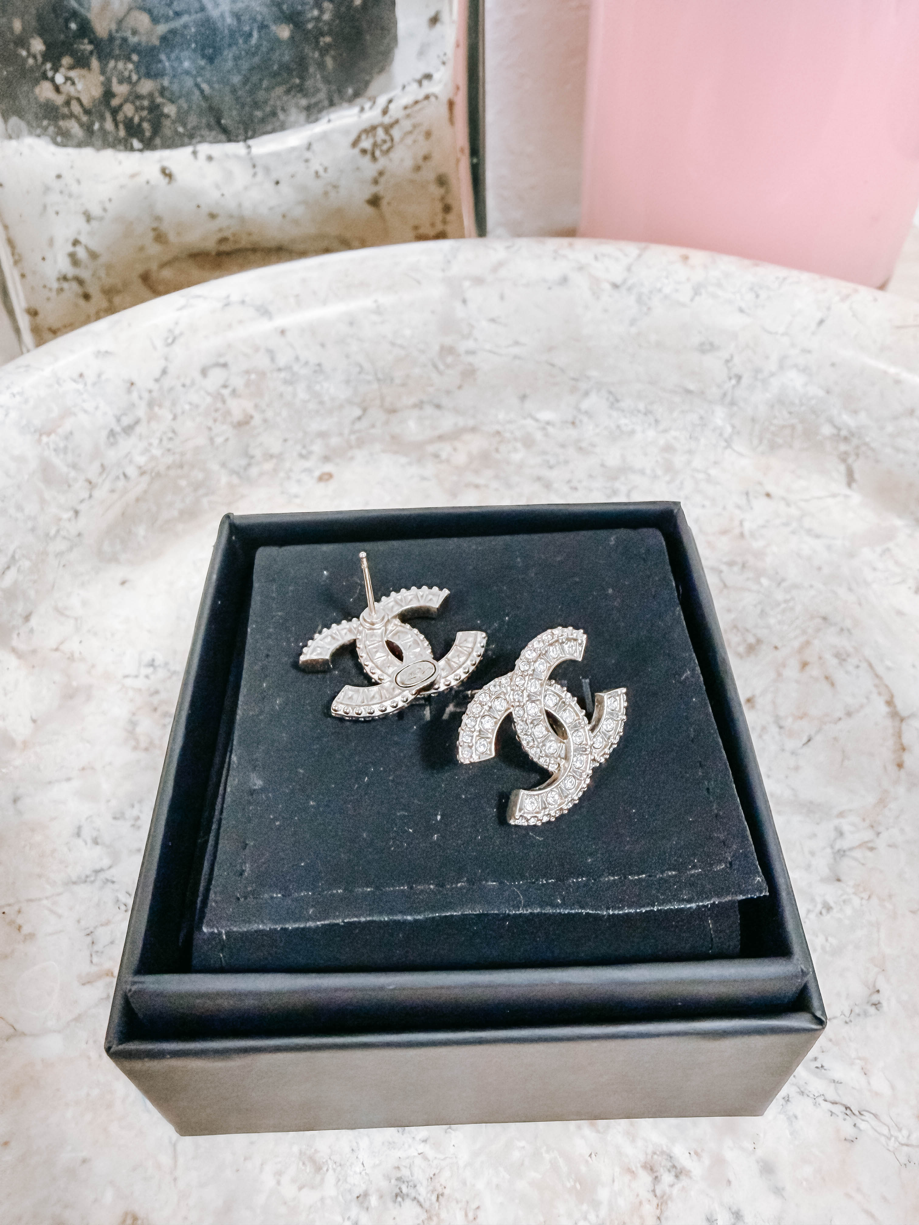 Pre-Owned Chanel Coco Mark Champagne Gold Plated Rhinestone Earrings