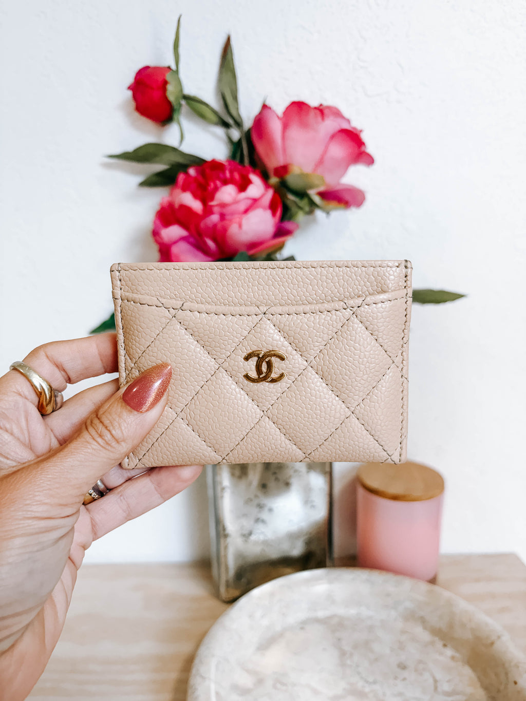 Pre-Owned Chanel Beige Caviar Quilted Card Holder *Final Sale*