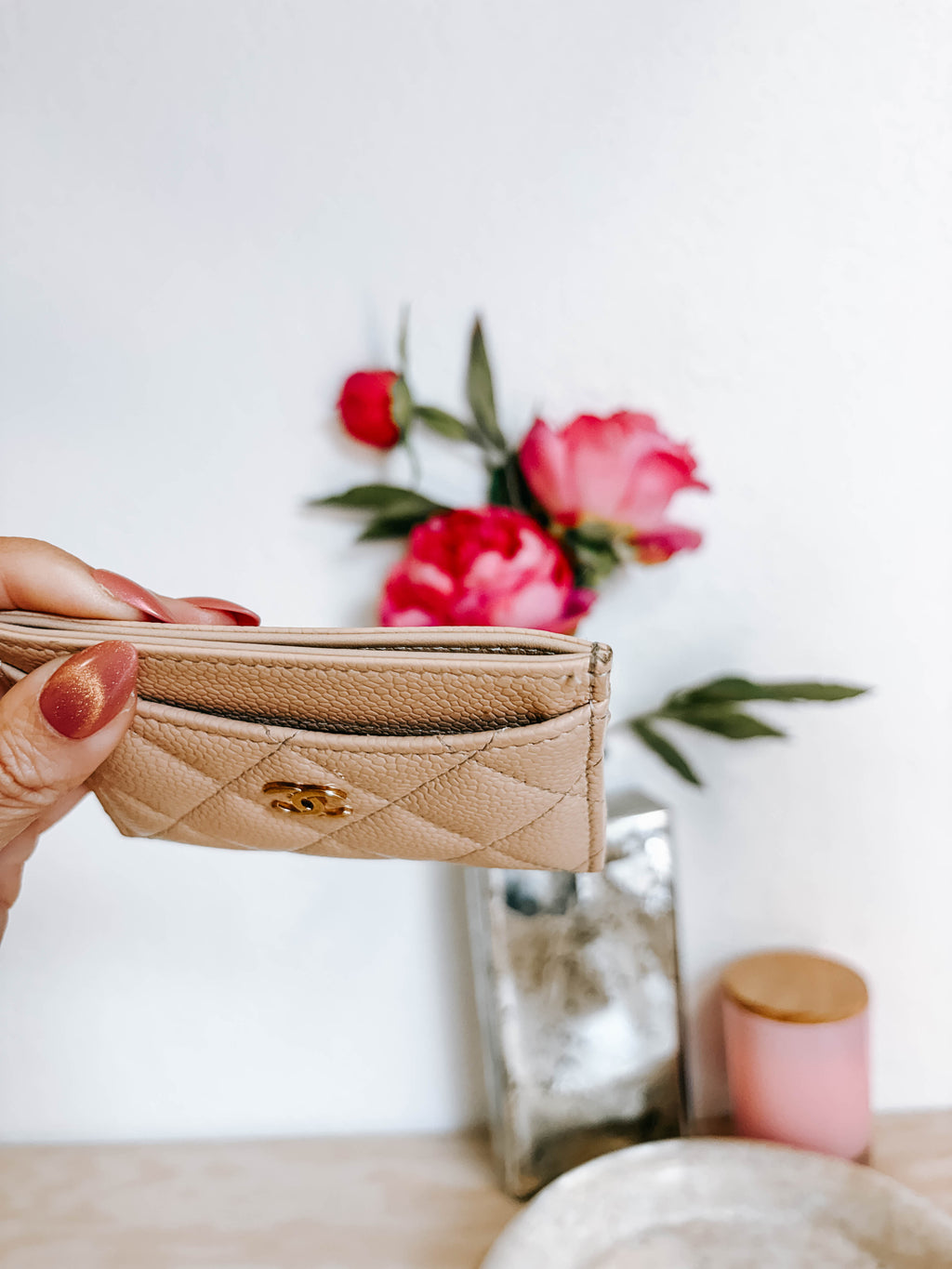 Pre-Owned Chanel Beige Caviar Quilted Card Holder *Final Sale*
