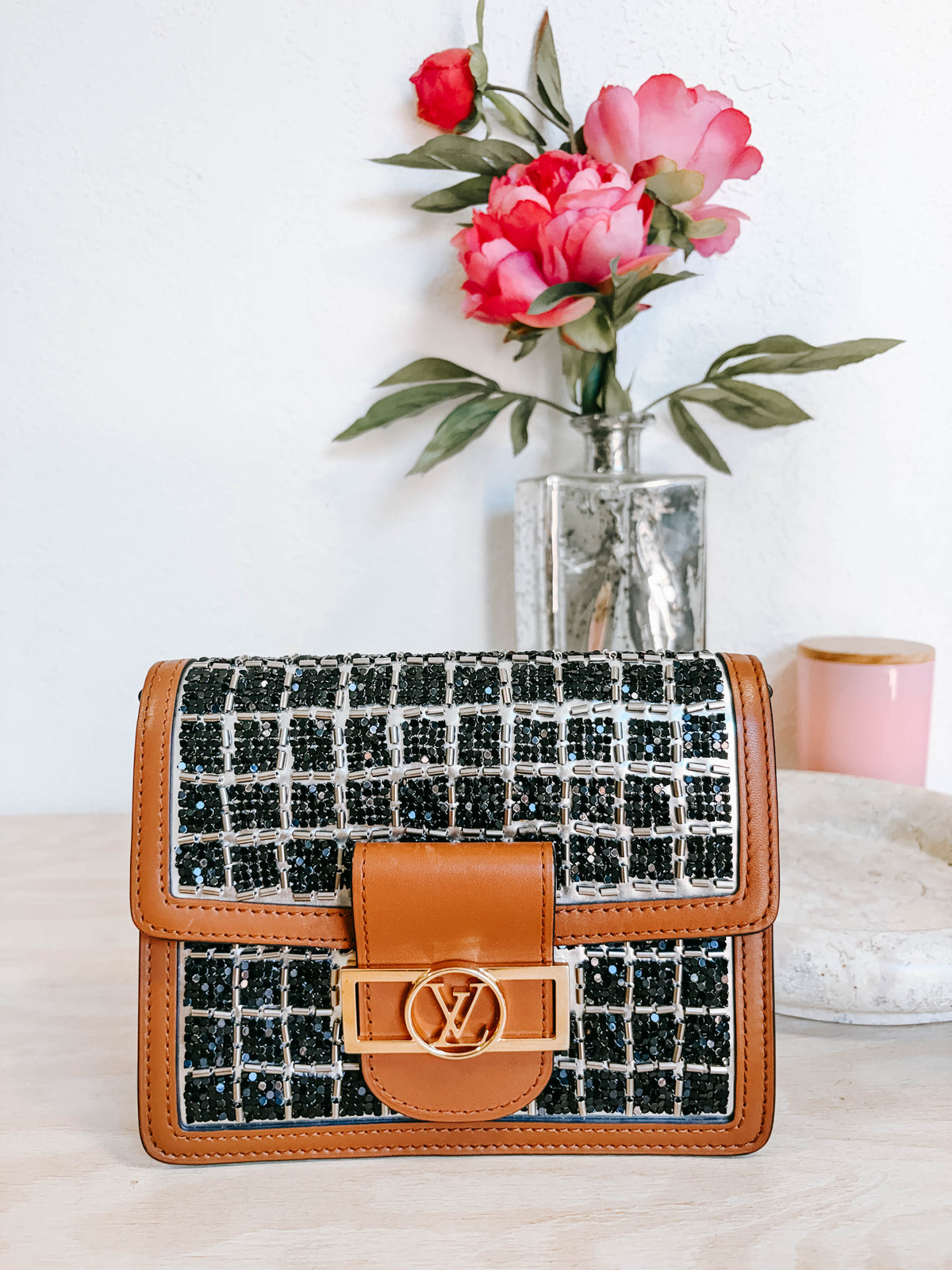 Pre-Owned Louis Vuitton Dauphine Shoulder Bag Beaded Tweed Mini