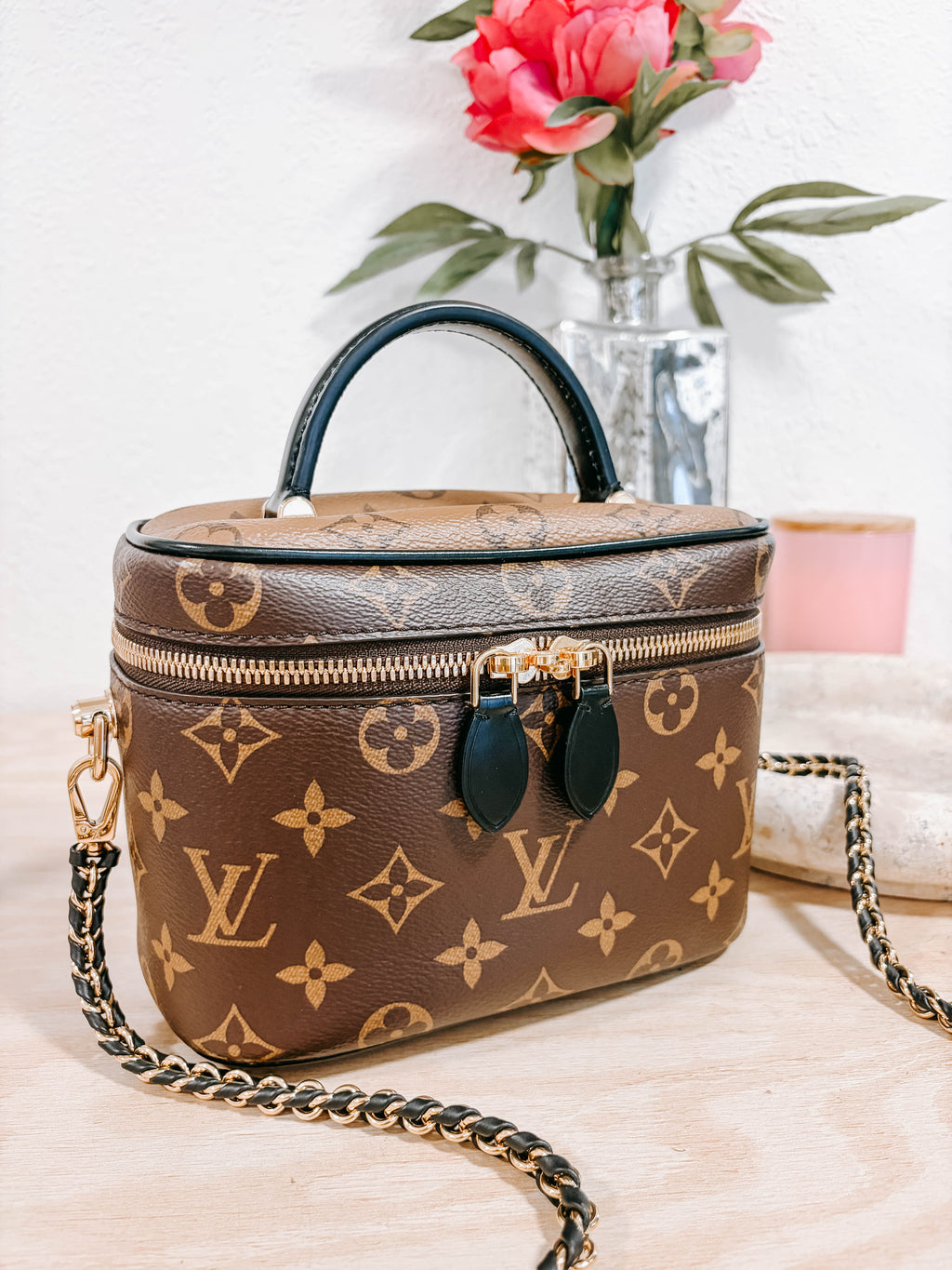 Pre-Owned Louis Vuitton Reverse Monogram Vanity Bag