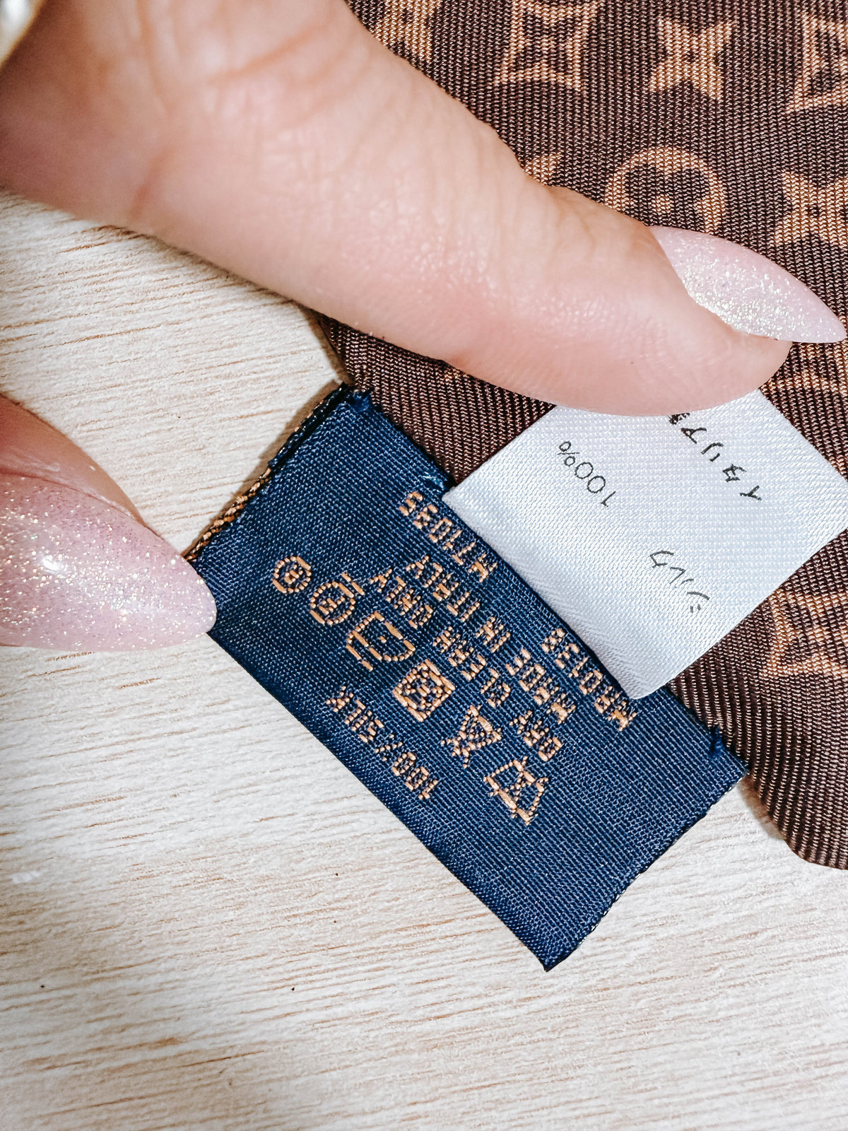 Pre-Owned Louis Vuitton Silk Bandeau Scarf