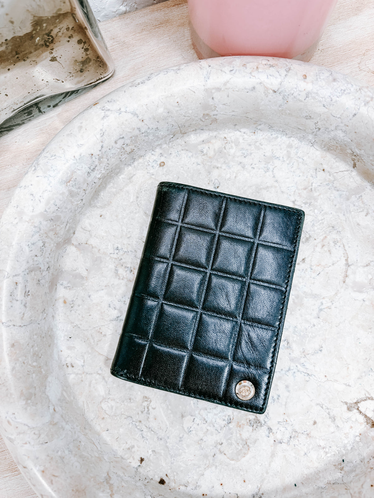 Pre-Owned Chanel Chocolate Bar Card Holder