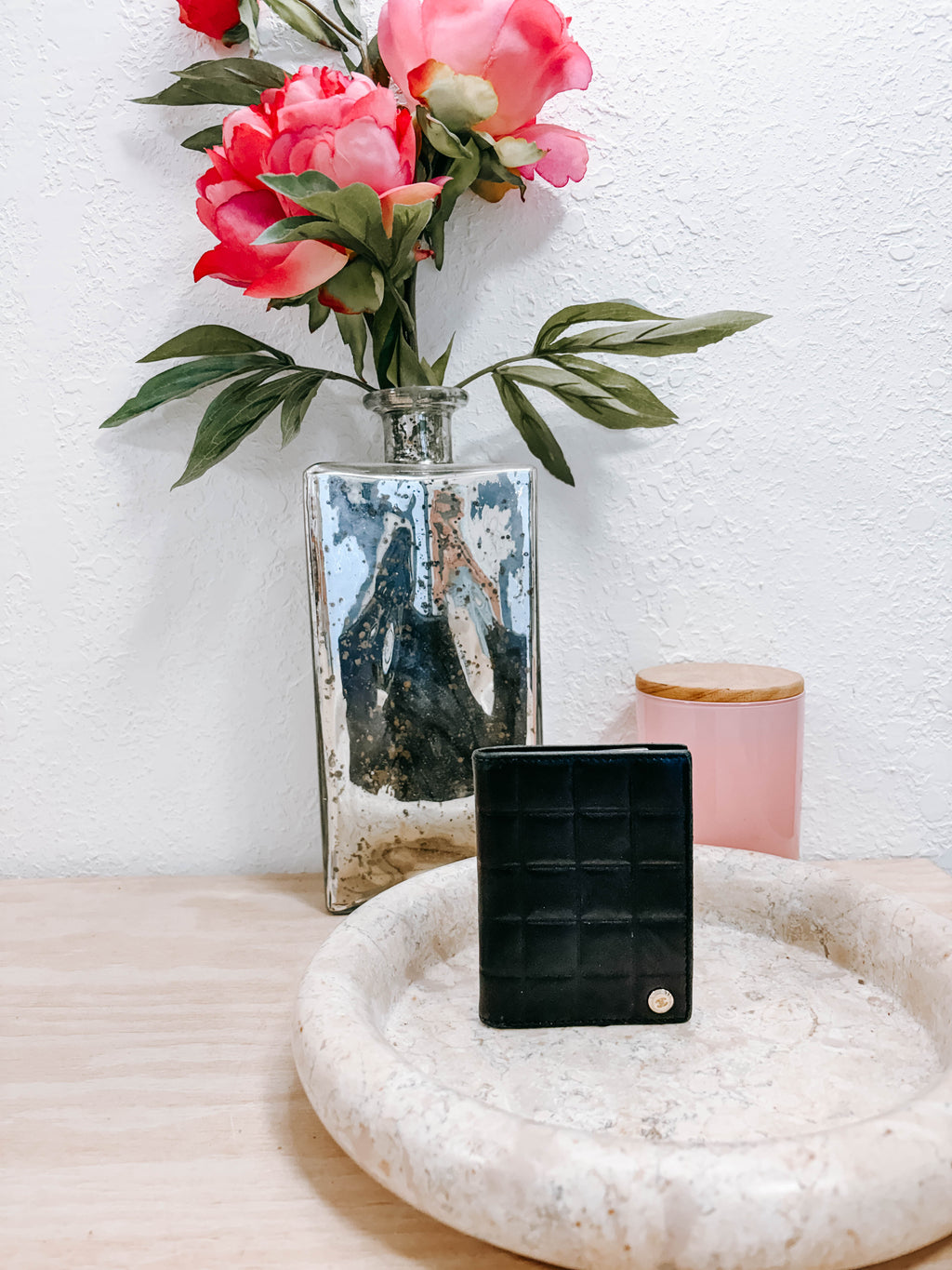 Pre-Owned Chanel Chocolate Bar Card Holder