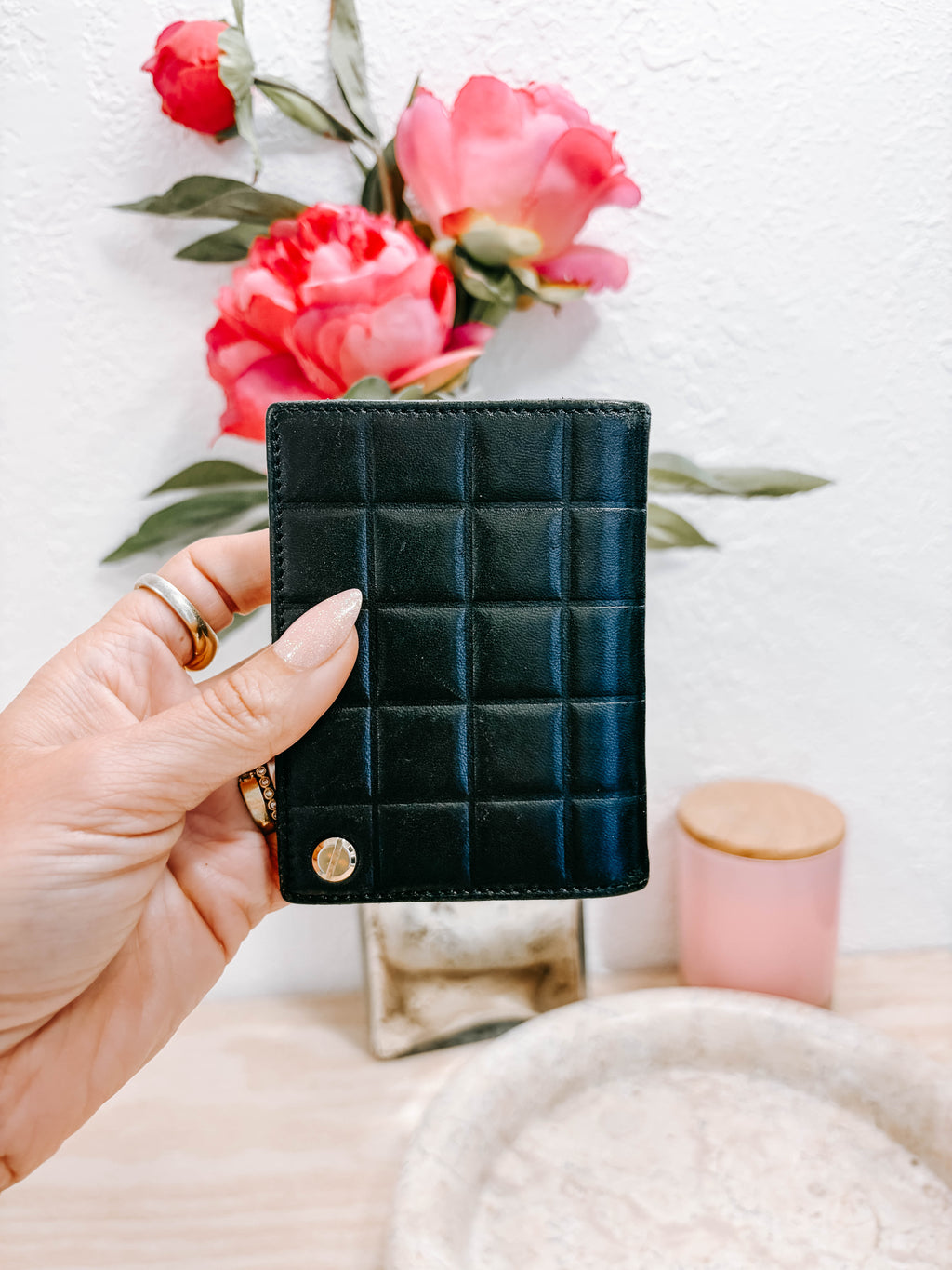 Pre-Owned Chanel Chocolate Bar Card Holder