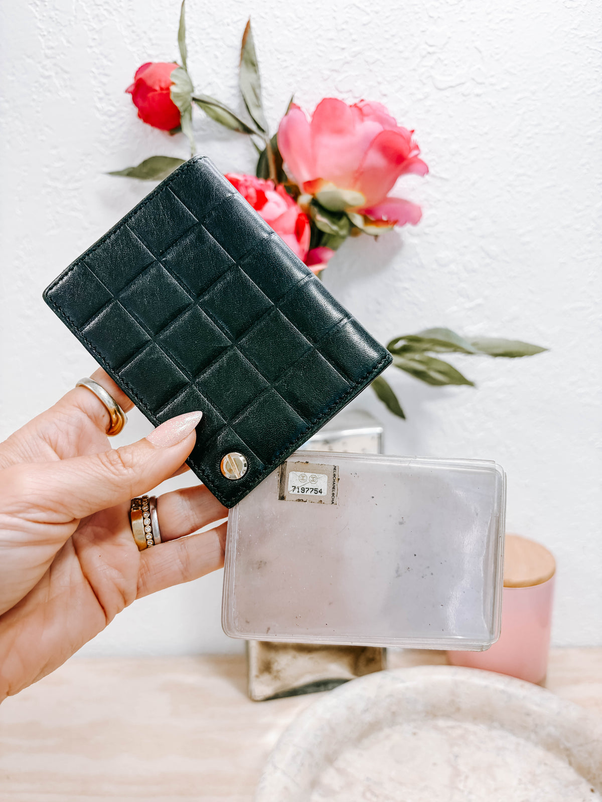 Pre-Owned Chanel Chocolate Bar Card Holder