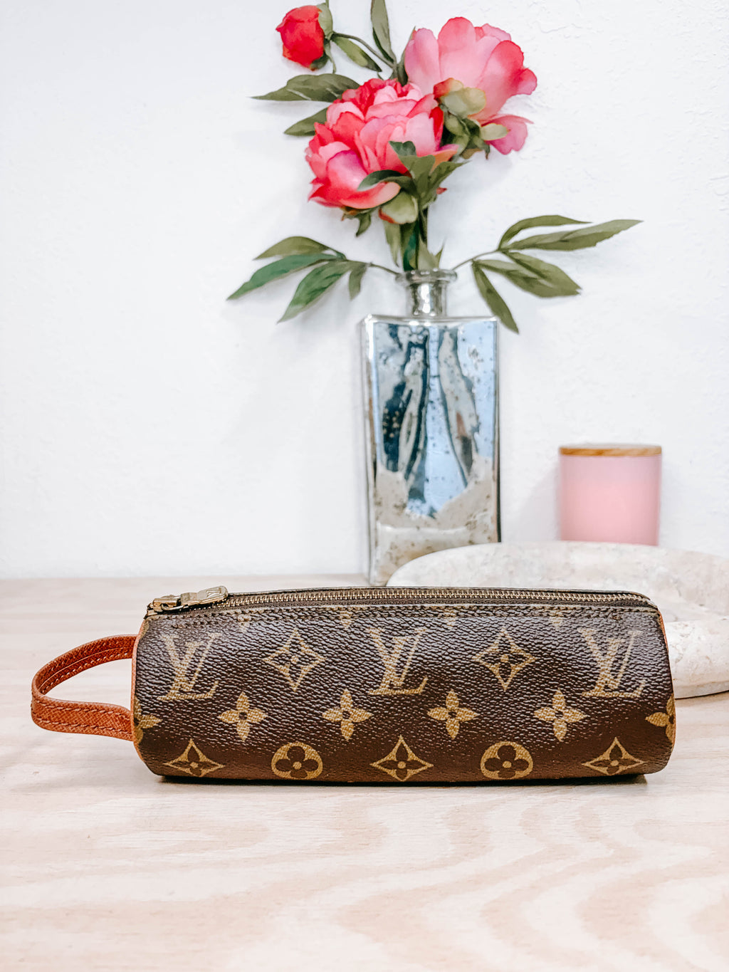 Pre-Owned Louis Vuitton Monogram Trousse Ronde Pen Case