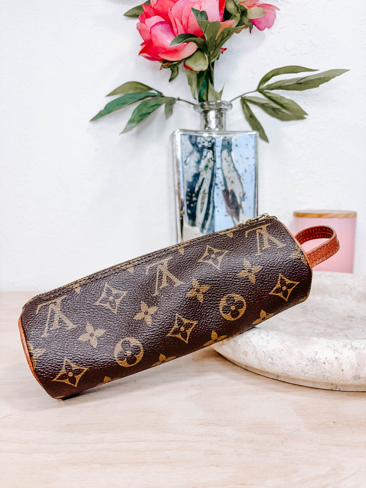 Pre-Owned Louis Vuitton Monogram Trousse Ronde Pen Case
