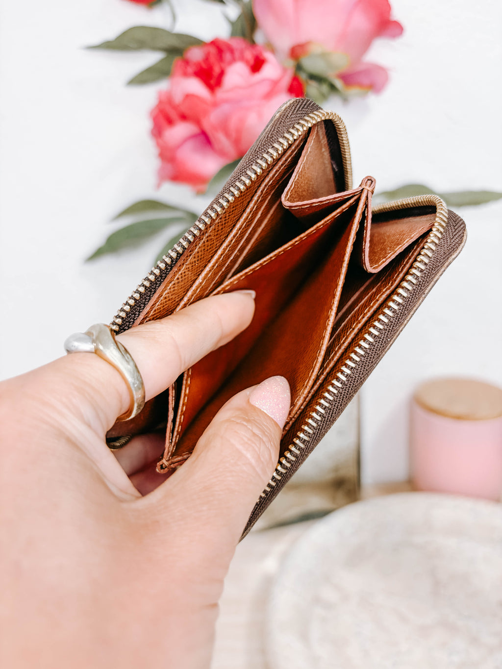 Pre-Owned Louis Vuitton Monogram Zippy Coin Purse