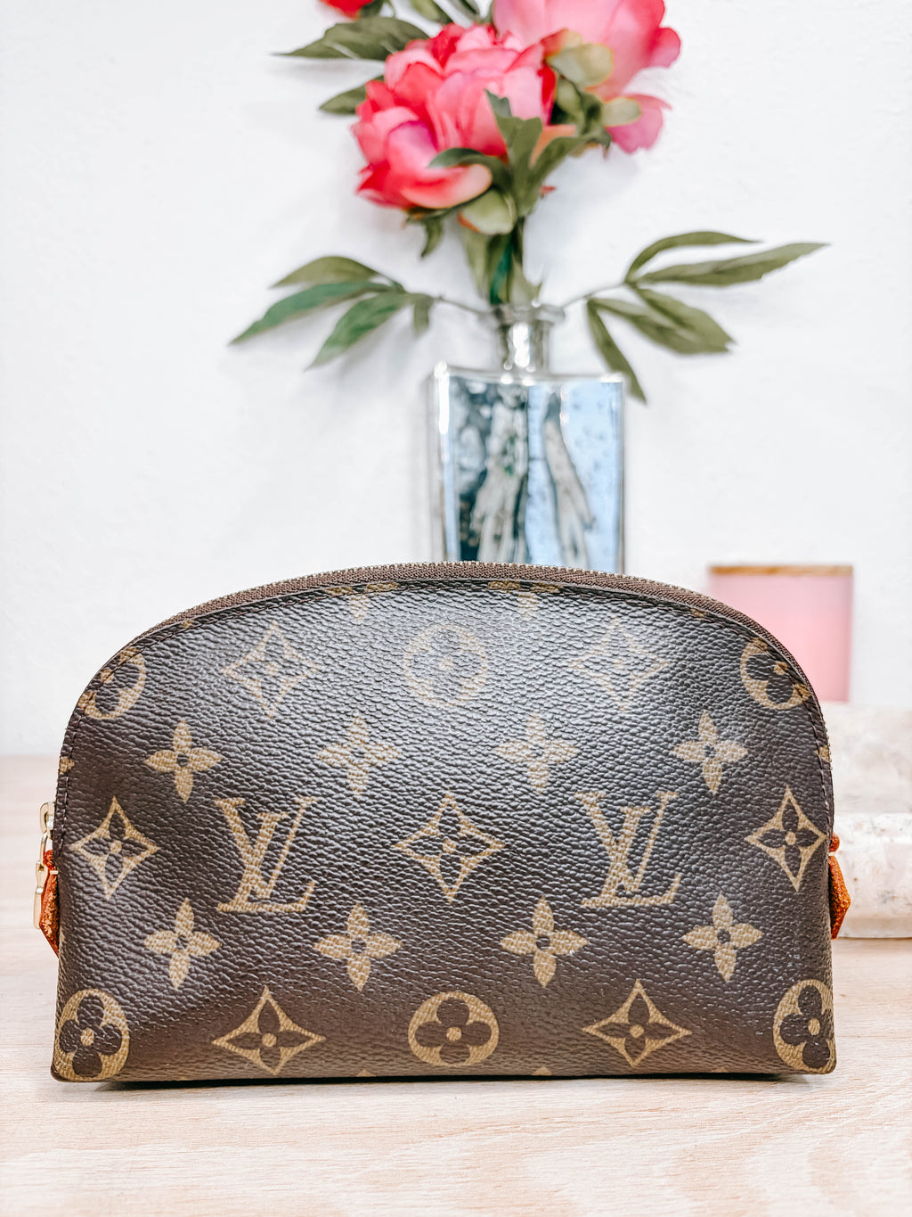 Pre-Owned Louis Vuitton Monogram Cosmetic Case