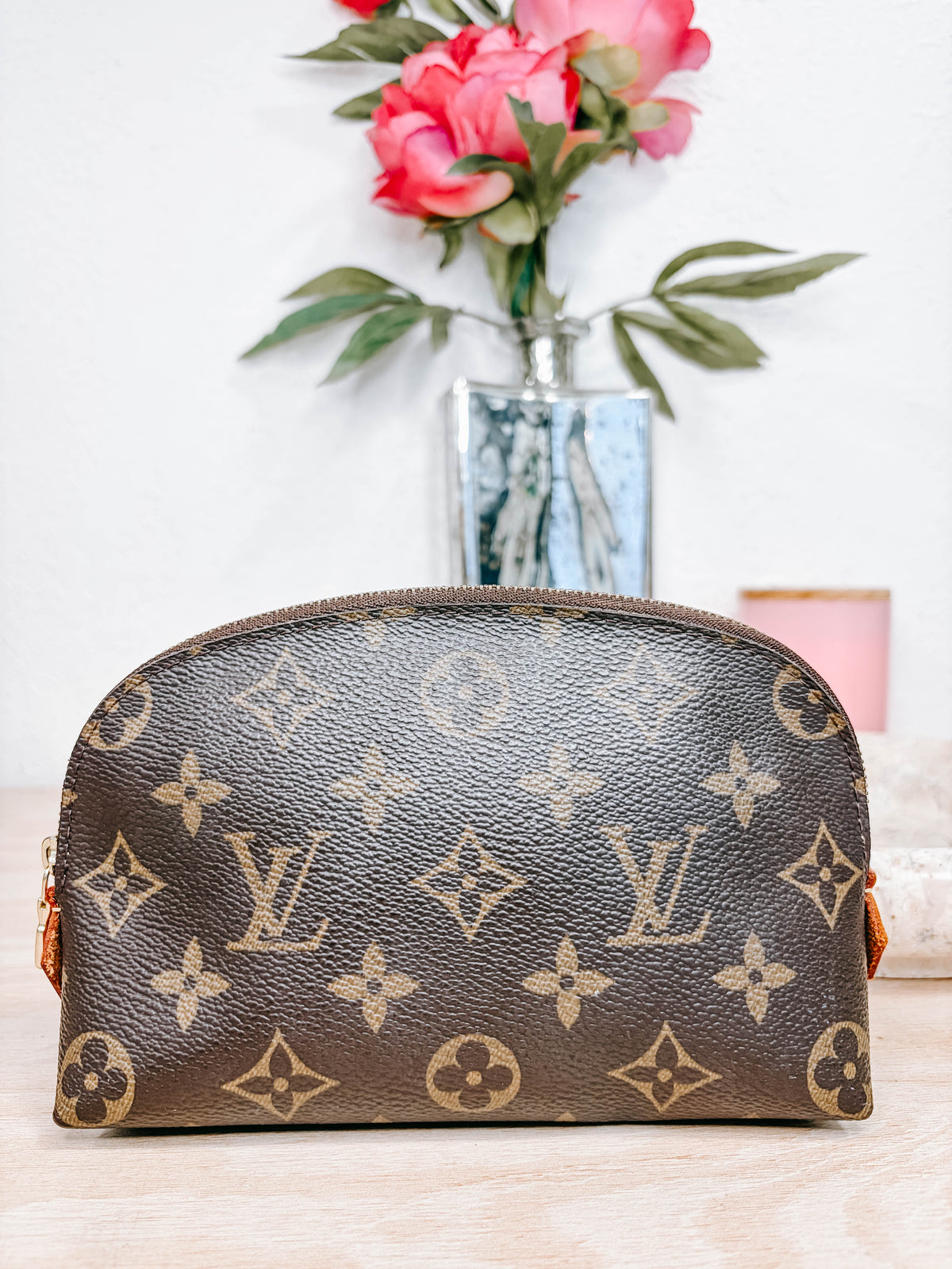 Pre-Owned Louis Vuitton Monogram Cosmetic Case