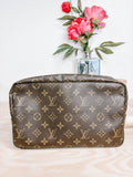 Pre-Owned Louis Vuitton Monogram Toiletry 28 Case