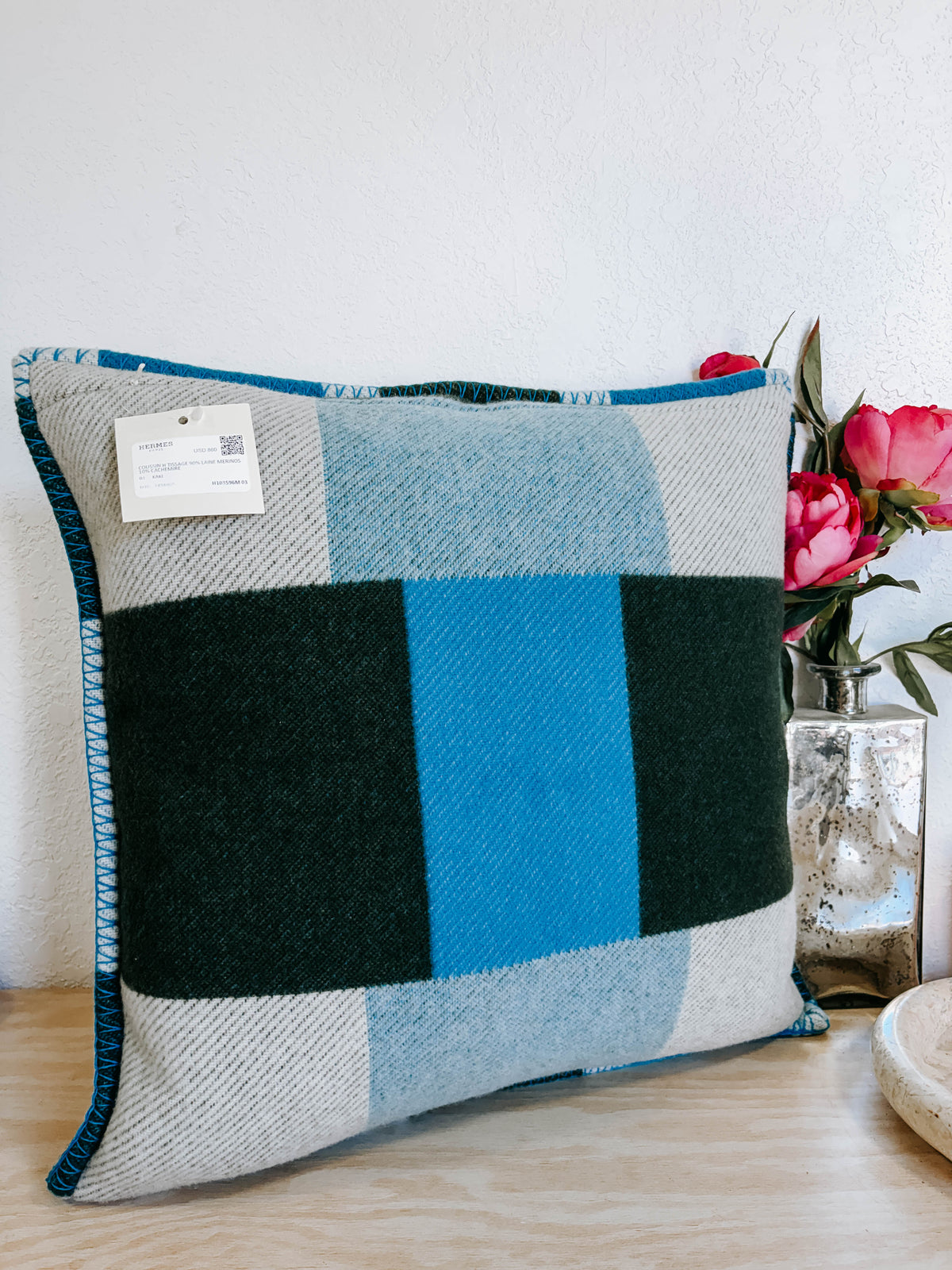 Pre-Owned Hermès Tissage Throw Pillow – Reversible Blue & Green | BNWT